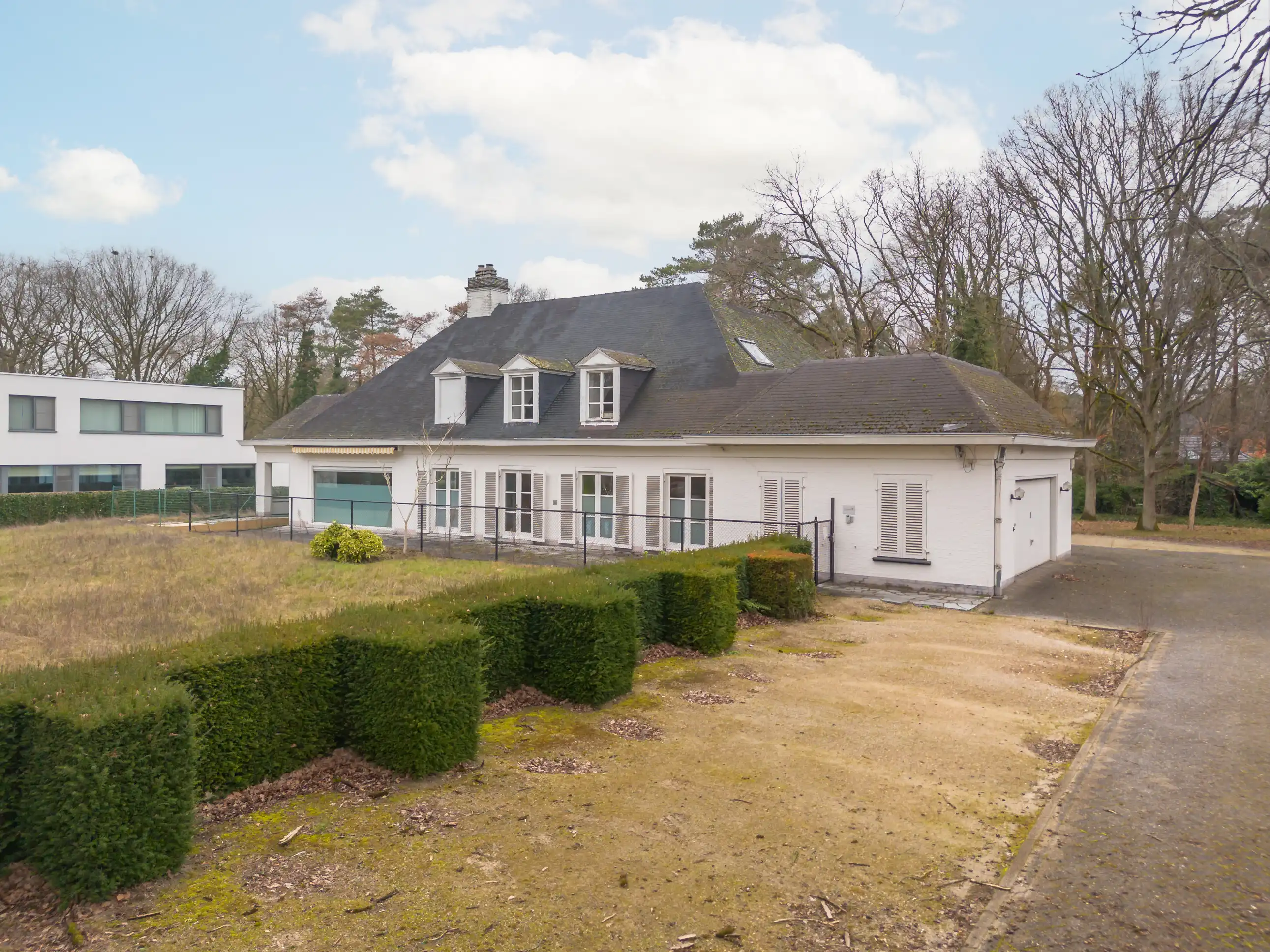 Ruime, tijdloze op te frissen villa in Keerbergen foto 3