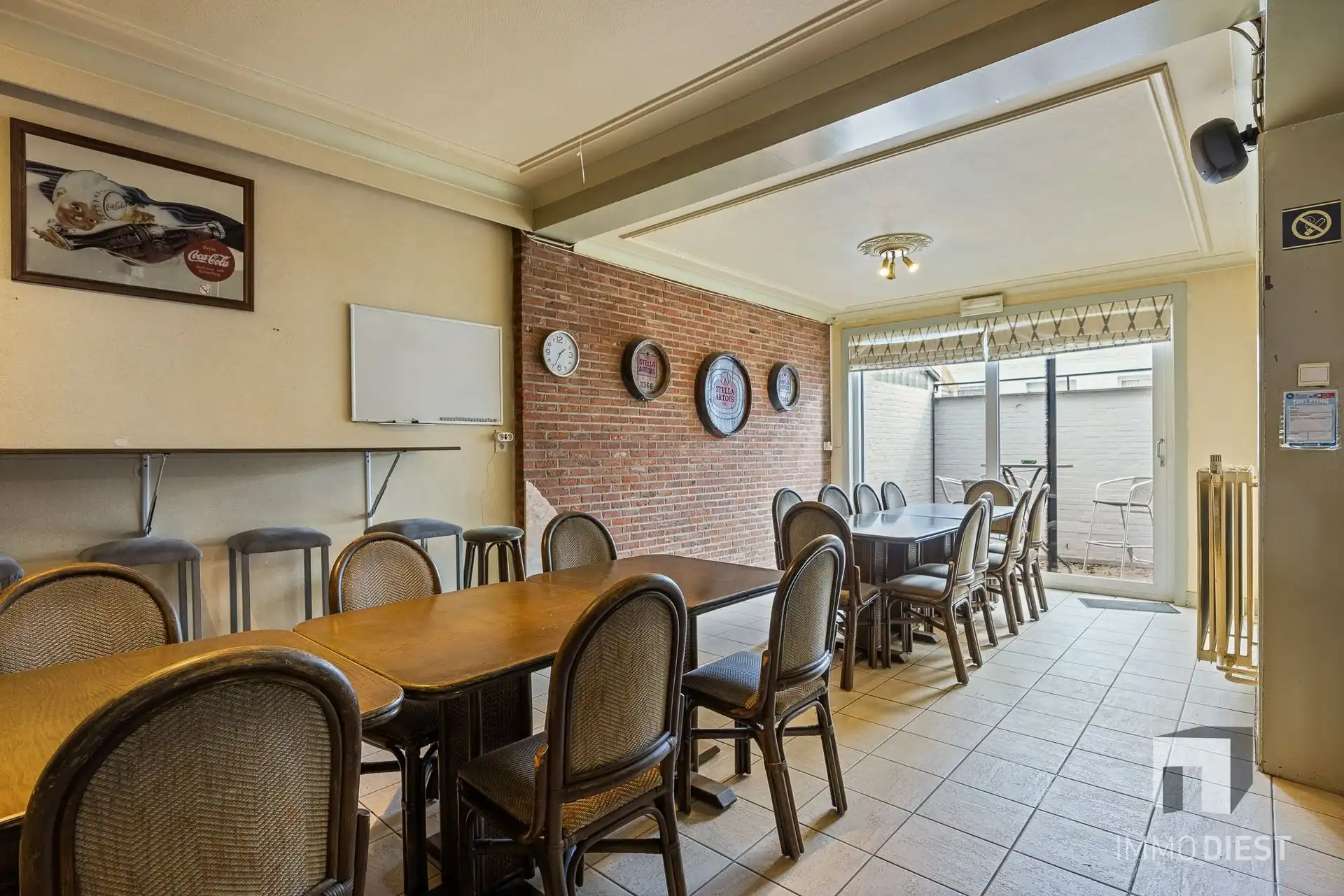 Vroegere café met woning met 4 ruime slaapkamers foto 4