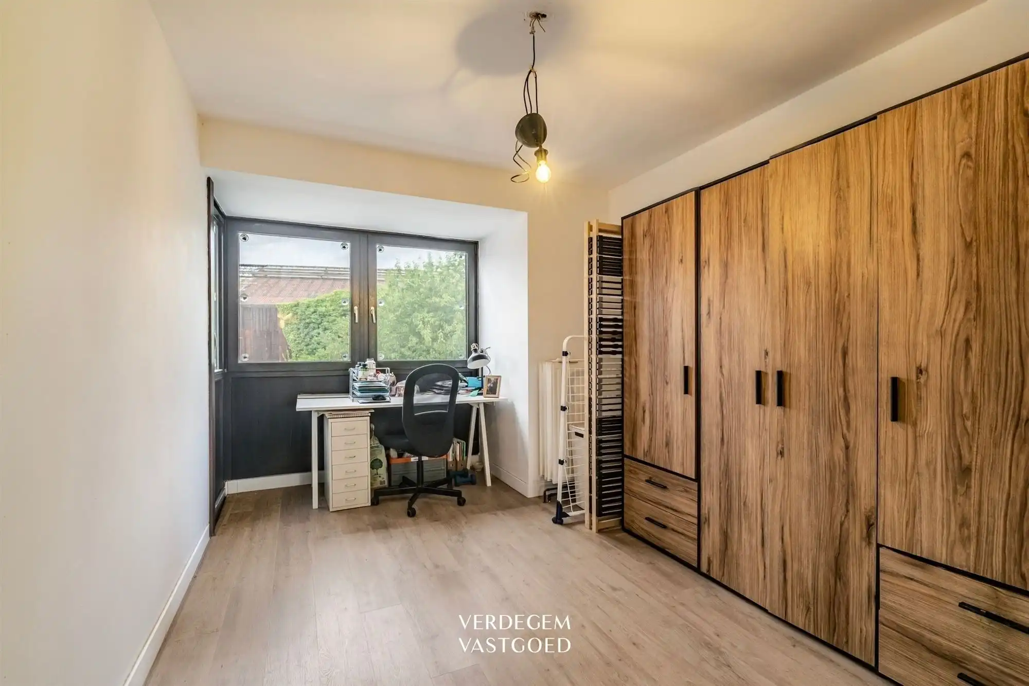Appartement met 2 slaapkamers, berging en terras foto 8