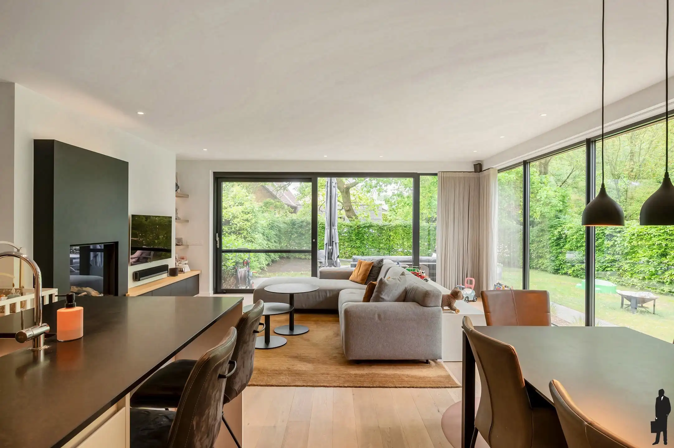 Luxueuze halfopen nieuwbouwwoning (2018) met 4 slaapkamers foto 5