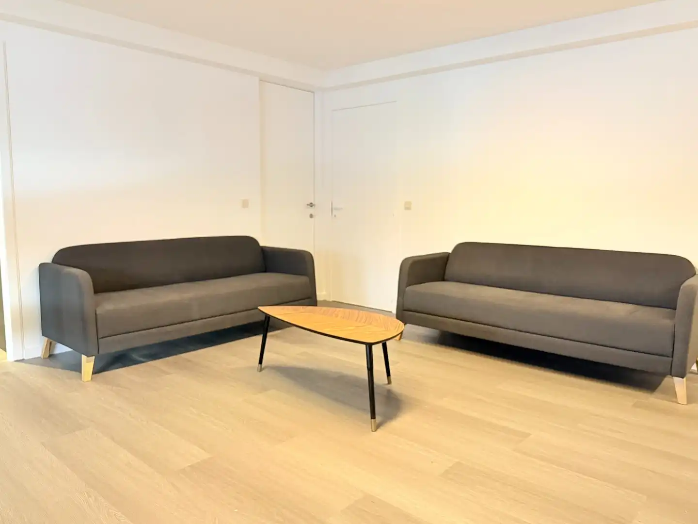 Kantoorruimte in KMO zone foto 2