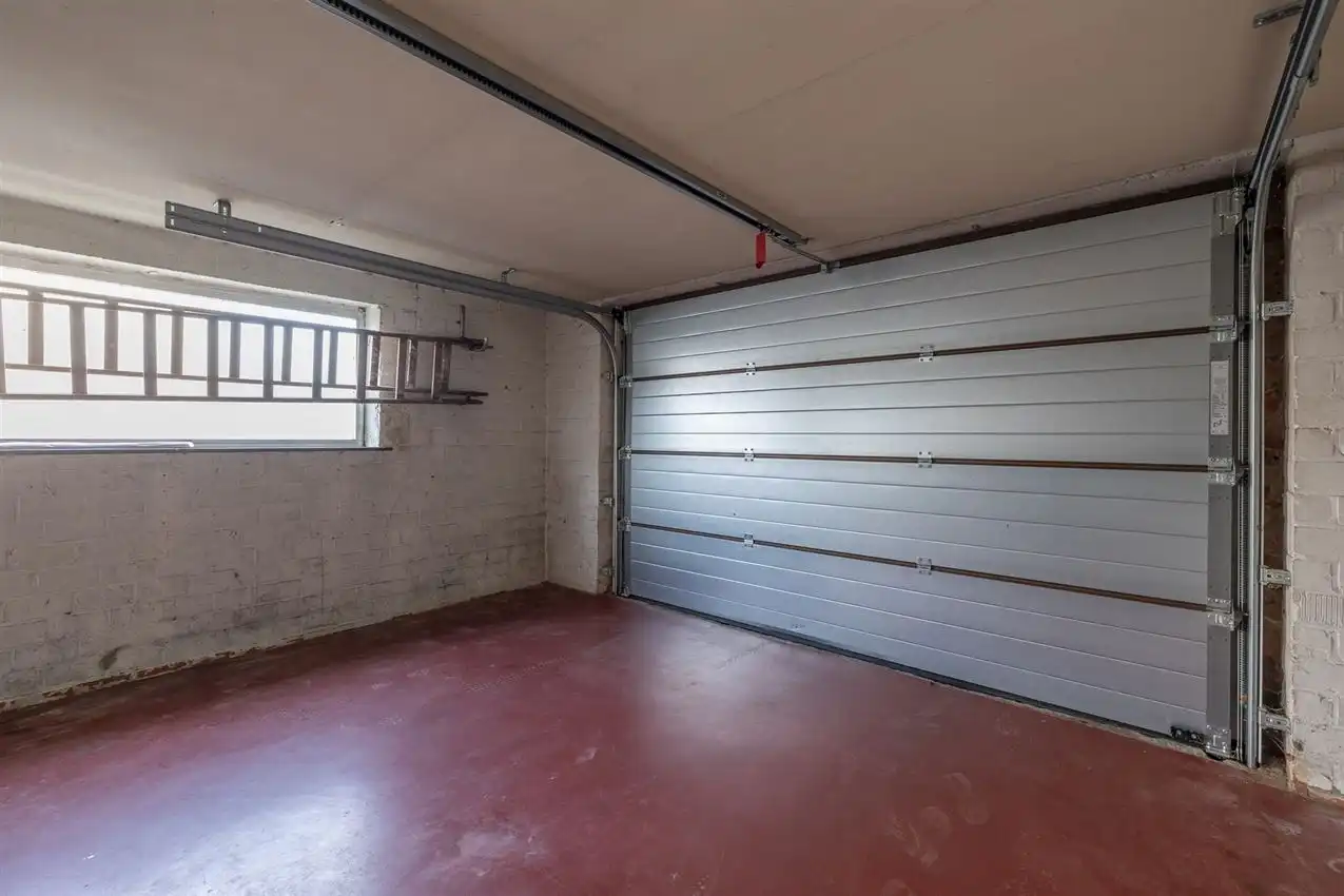 Te renoveren splitlevel woning in doodlopende straat foto 28