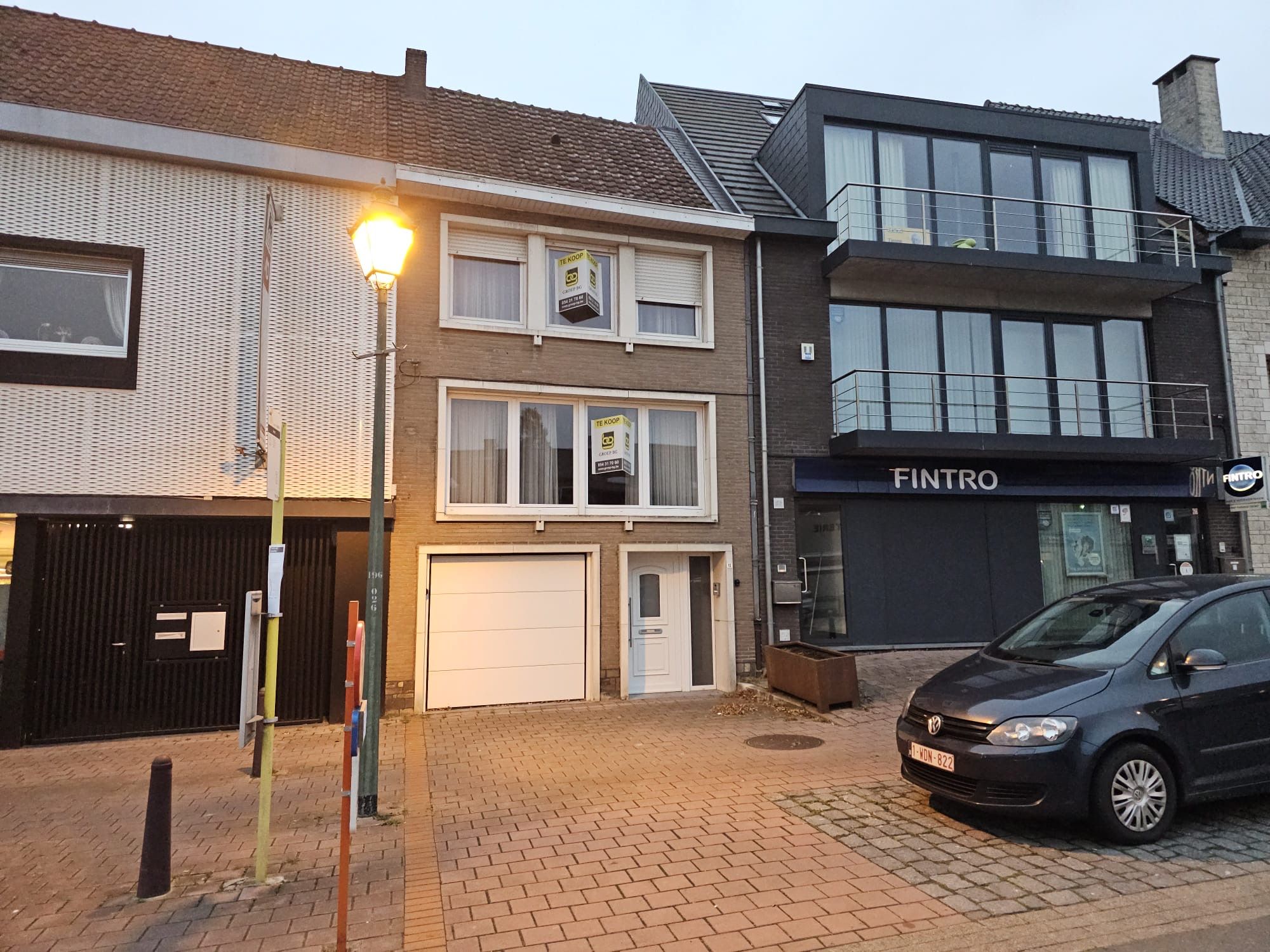 Zeer gunstig gelegen woning met inpandige garage en tuin foto 1