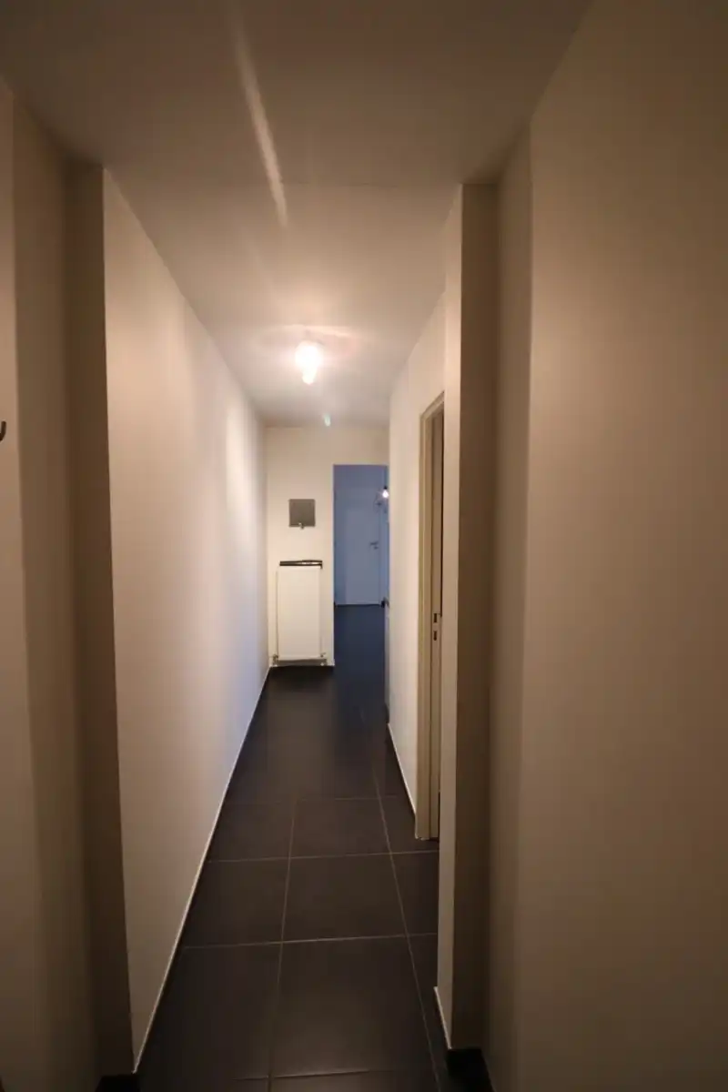 Een appartement op de tweede verdieping achteraan met 1 slaapkamer, terras en garage. foto 2