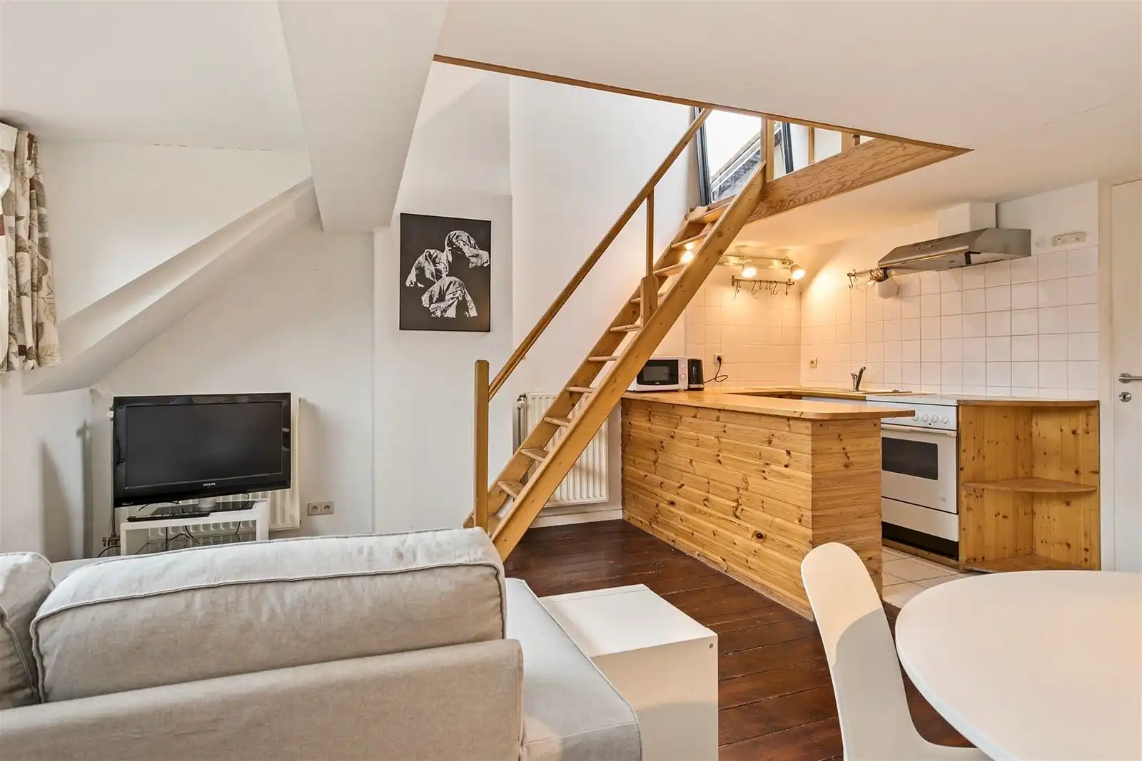 Furnished 1 bedroom apartment foto 3