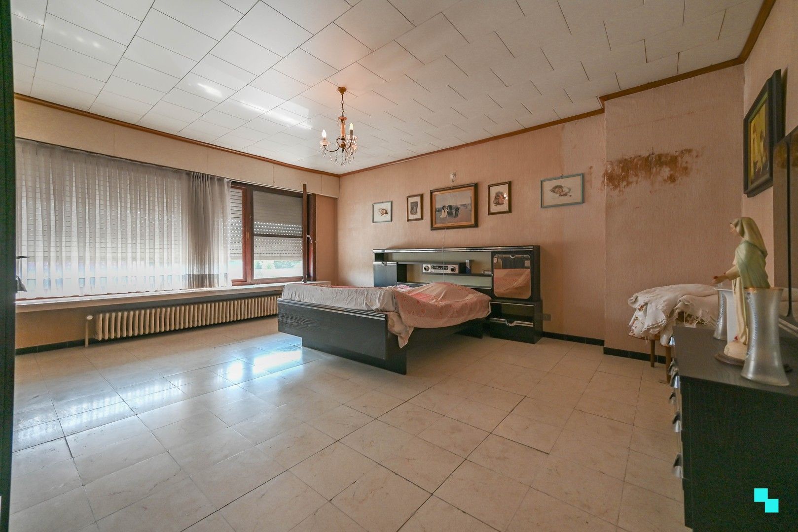 Karaktervolle woning met riante woonoppervlakte (267 m²) en tuin in Emelgem foto 21
