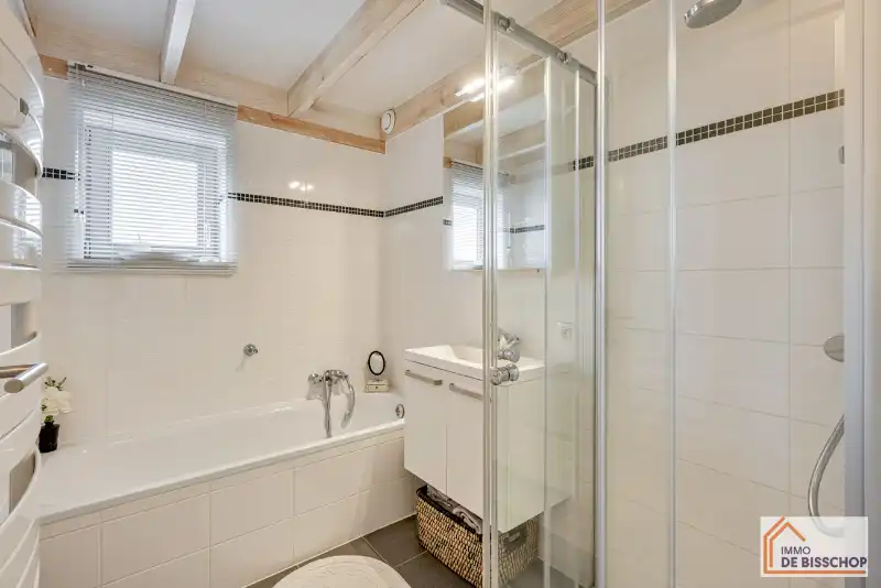 Prachtige vakantiewoning met 3 slaapkamers op wandelafstand van zee foto 11