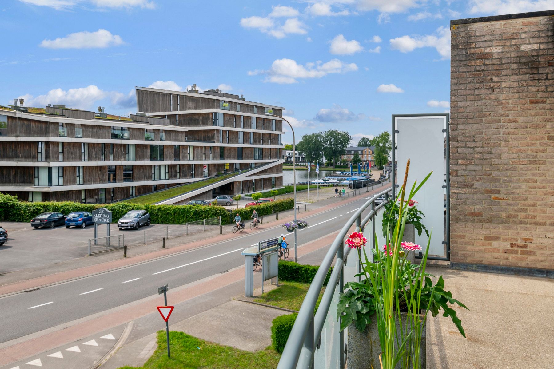 Knappe duplex 175 m² met zicht op het meer foto 3