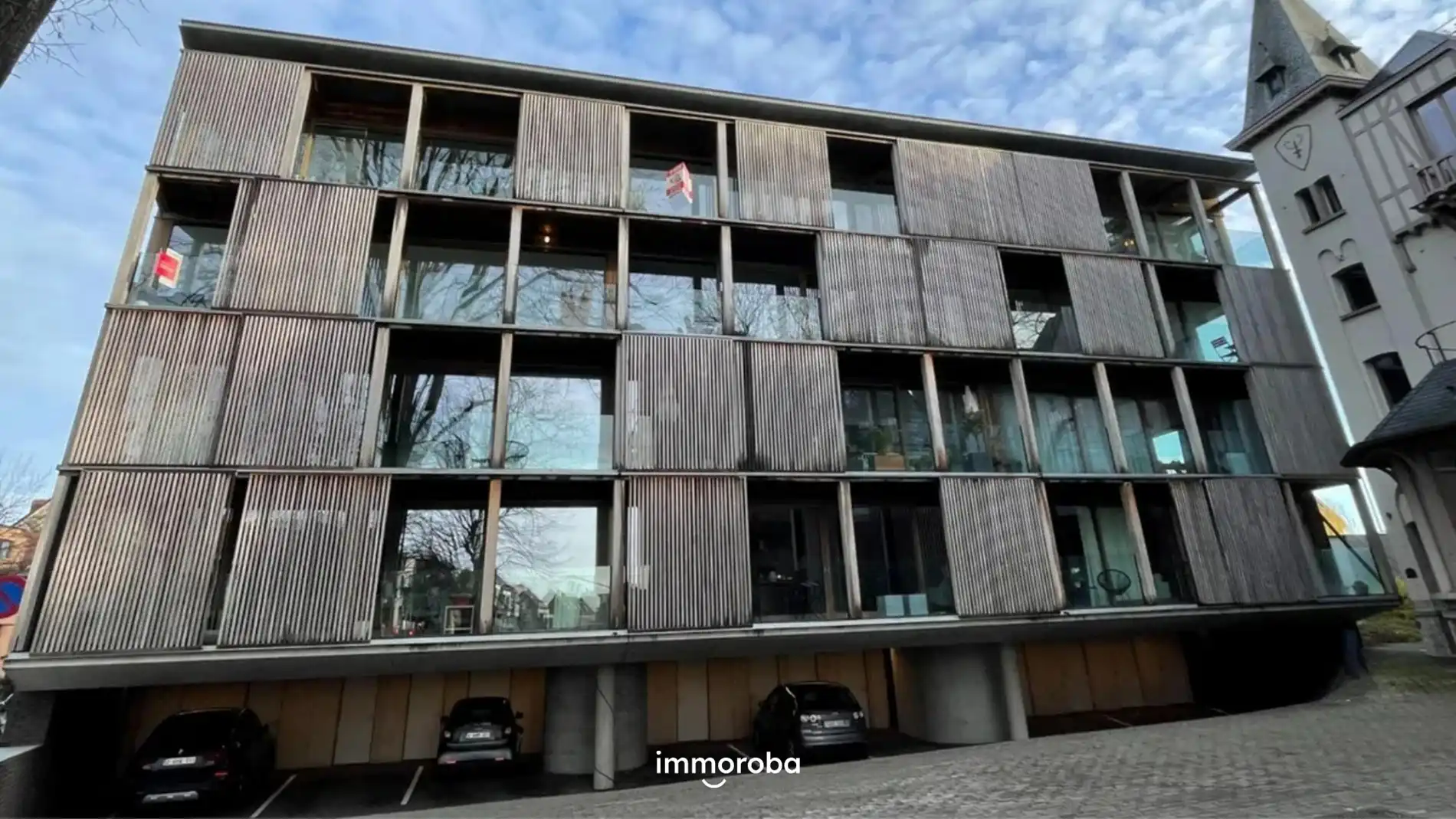 Prachtig instapklaar appartement TE HUUR centrum Waregem. foto {{pictureIndex}}