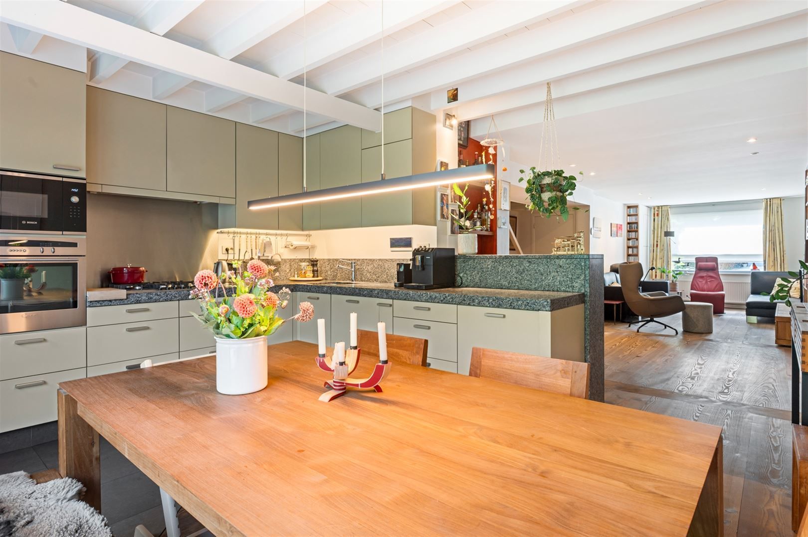 Gezellige burgerwoning aan Hof de Bist. foto 12