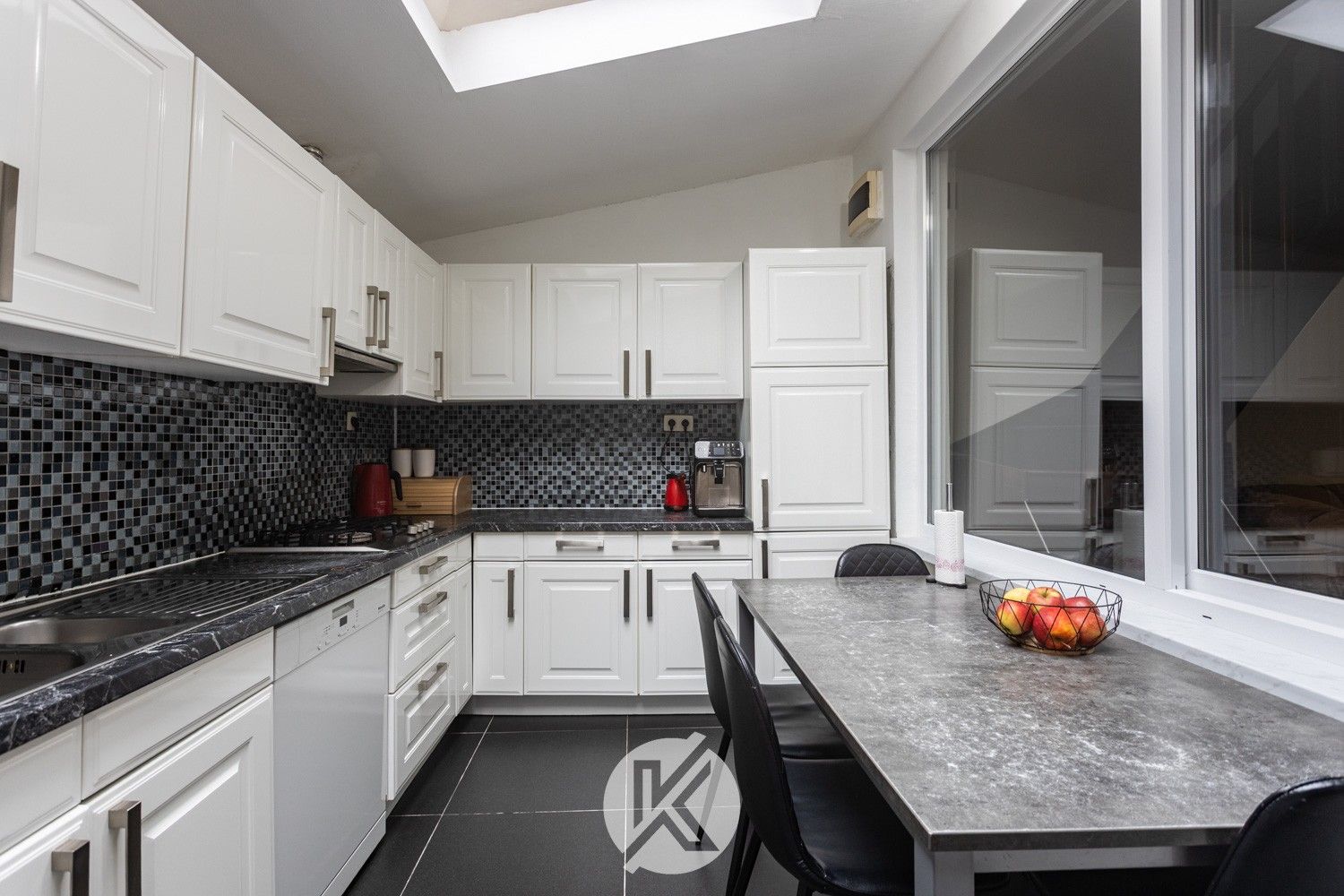 Gerenoveerde stadswoning nabij Gent foto 8