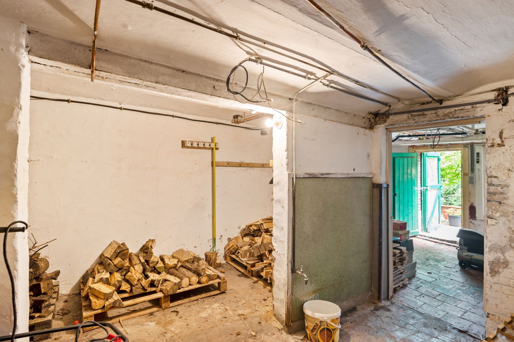 Gezinswoning met 4 slaapkamers, koele Z-tuin en garage in het hart van Boom foto 17