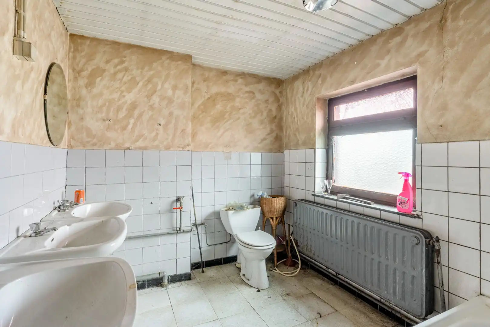 Woning met uitzonderlijk potentieel voor totale renovatie in Genk foto 12