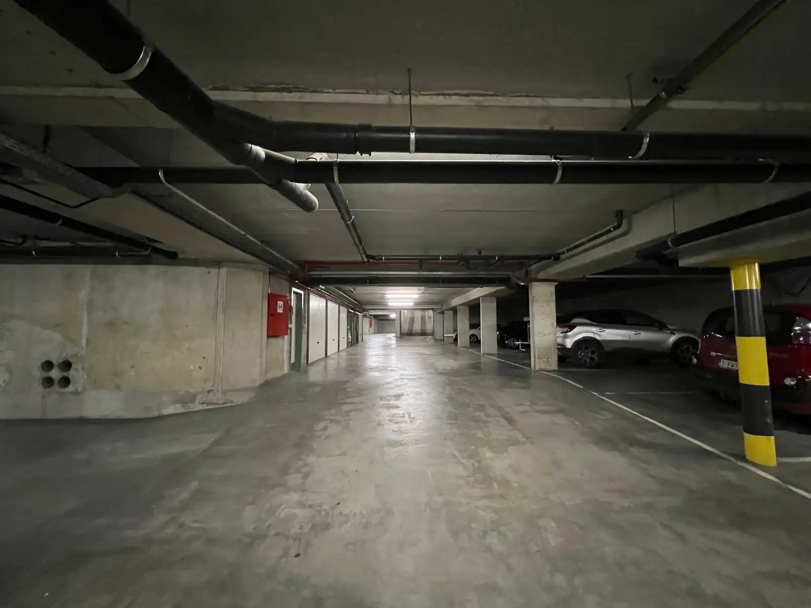 Leuk appartement met 1 slaapkamer en staanplaats foto 14