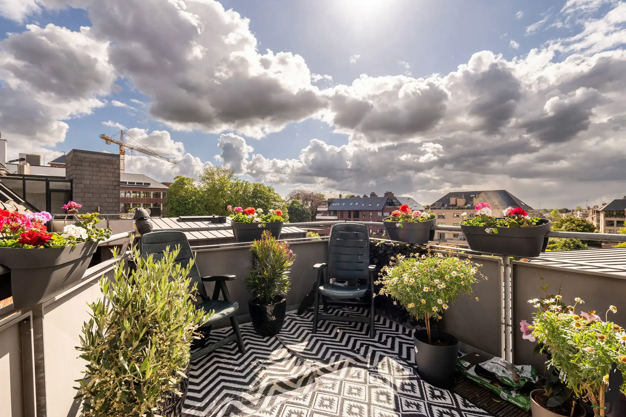 Unieke loft met terras in voormalige Rijkswachtkazerne in Hoogstraten foto 15