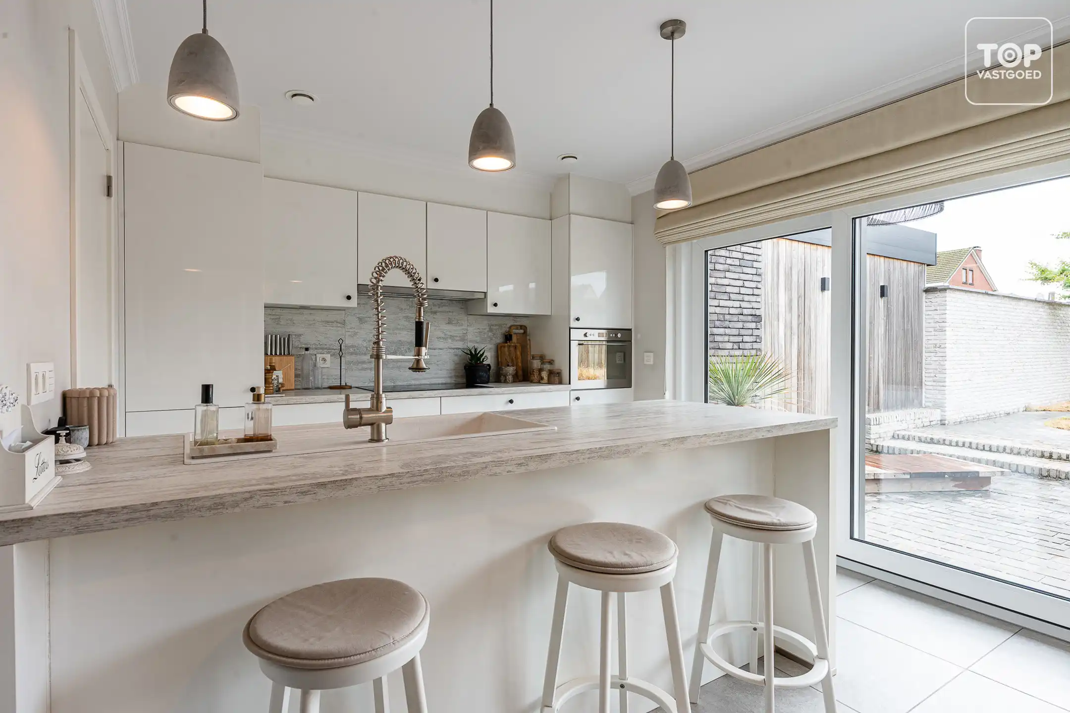 Instapklare woning met EPC A, 3 slaapkamers en zwembad foto 8