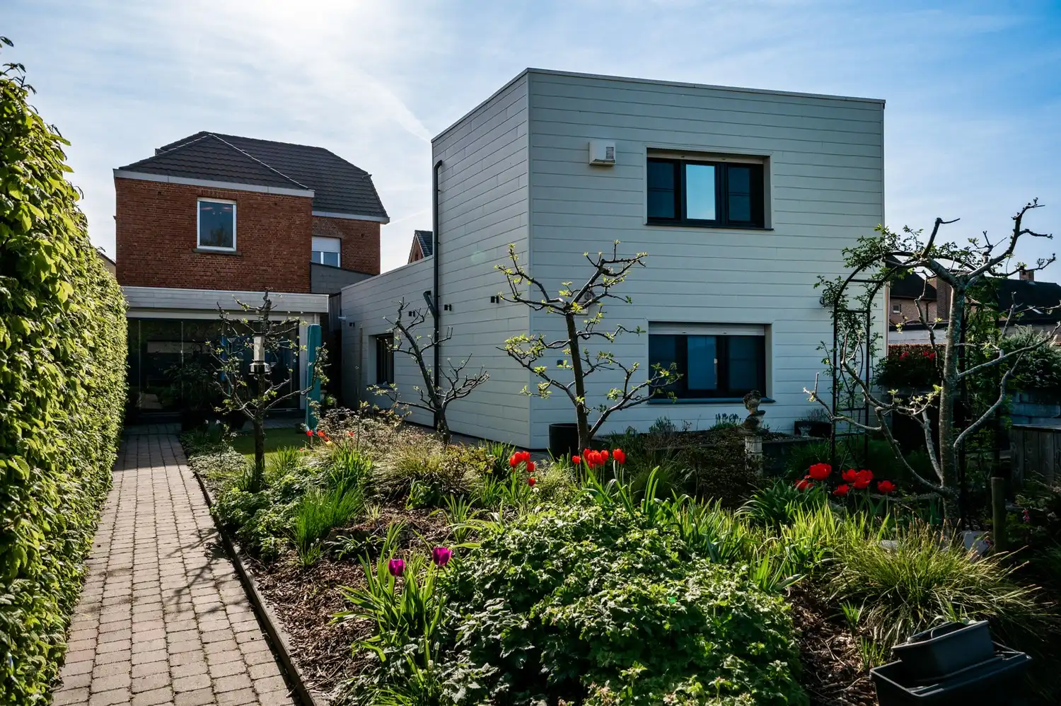 Woning met 2 slpkrs en bijgebouw met veel potentieel foto 27