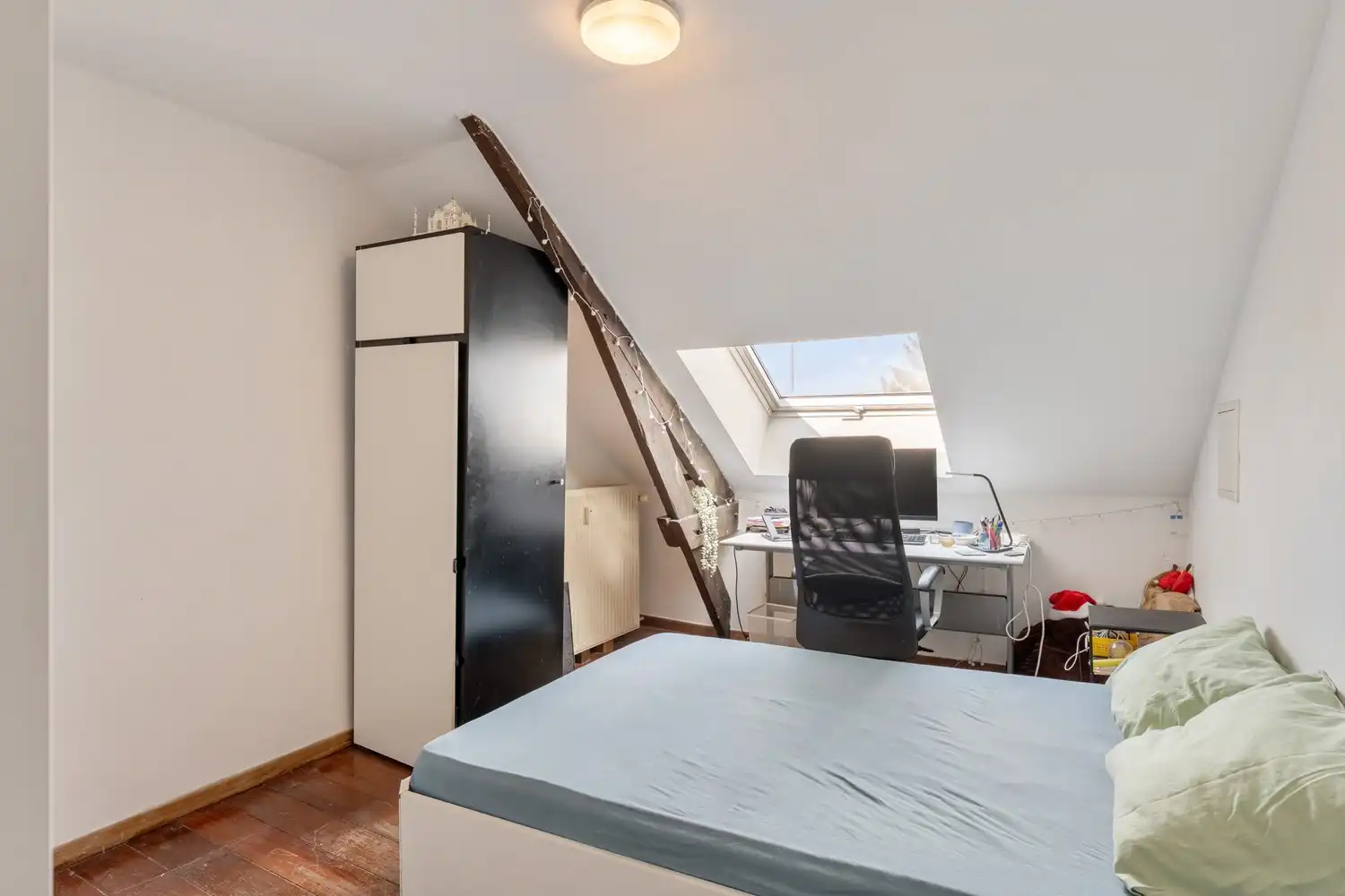 Vergund studentenhuis met een groen kotlabel en een nieuw dak(2025) bestaande uit 7 gemeubelde kamers met eigen sanitair en 1 studio te Leuven! foto 25