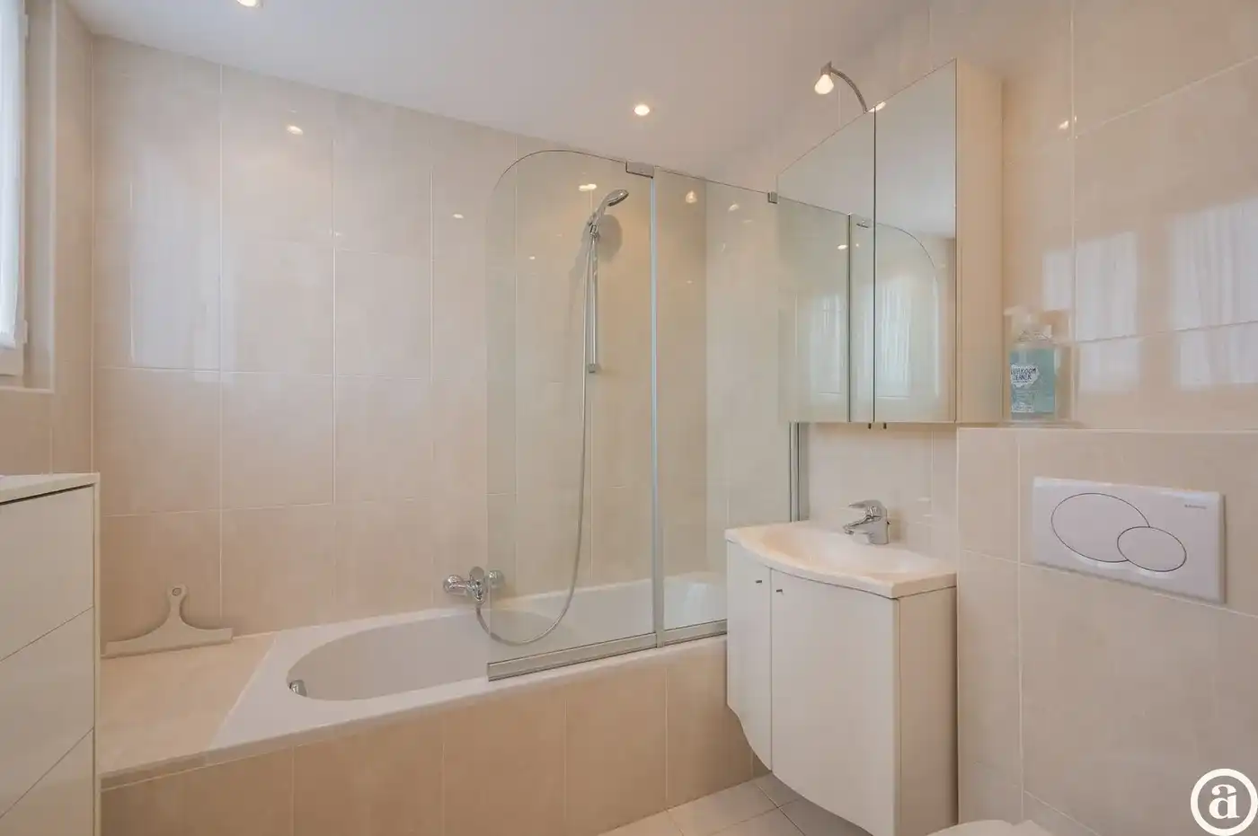 Hoekappartement van 130 m² gelegen in een villa residentie te Zoute foto 18
