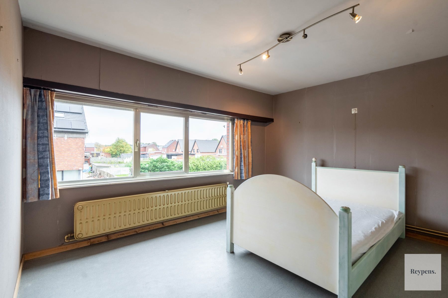 Op te frissen woning in een rustige wijk foto 13