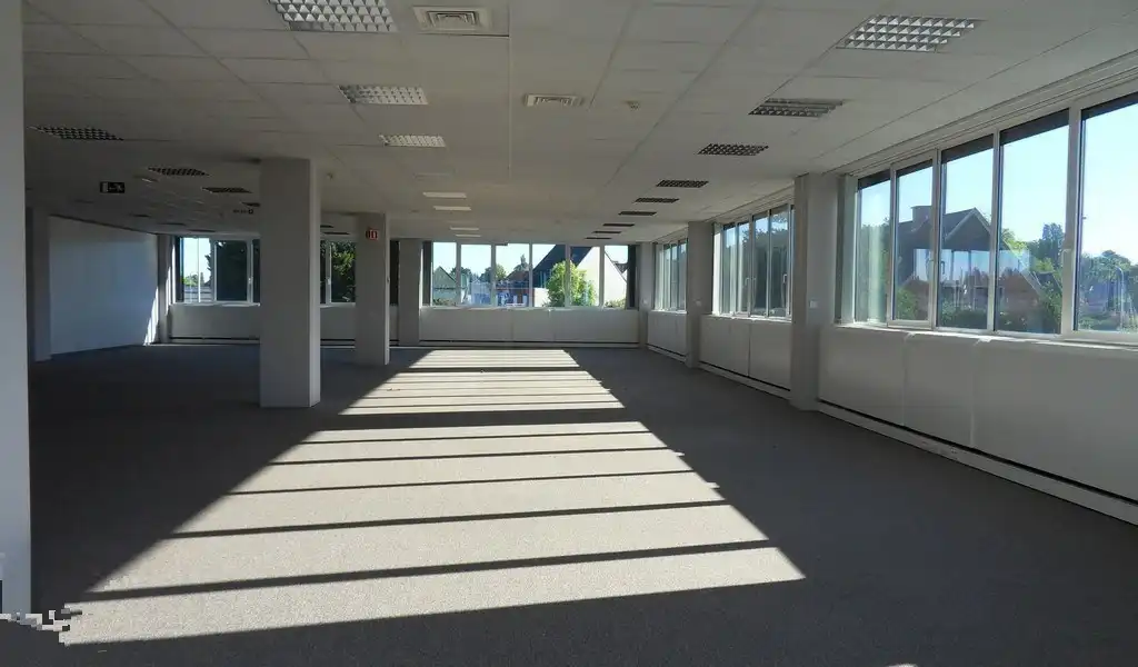 Kantoor te huur in Sluispark langs R4 in Merelbeke foto 4