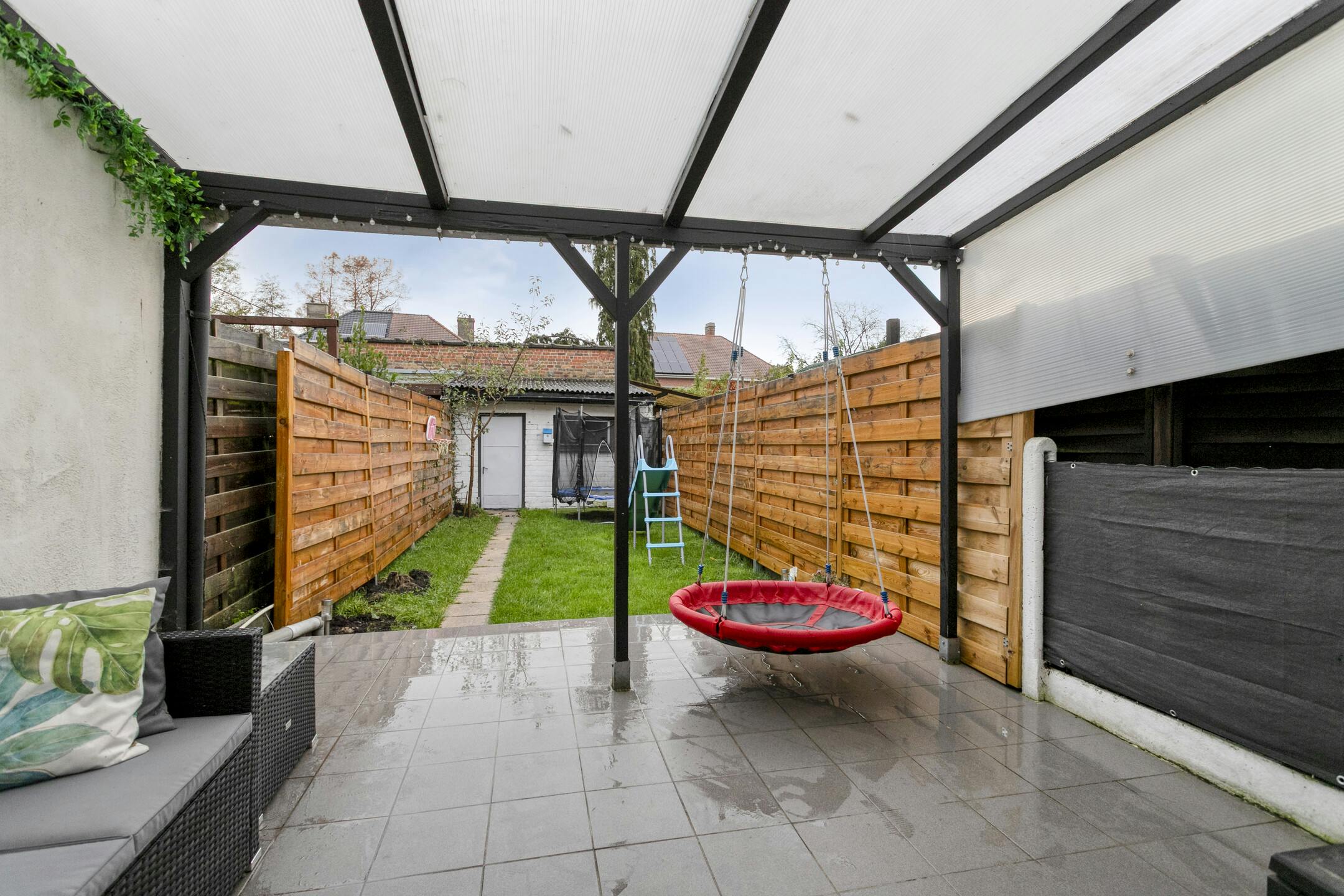 Instapklaar huis met 3 slaapkamers te koop in Kortrijk! foto 5