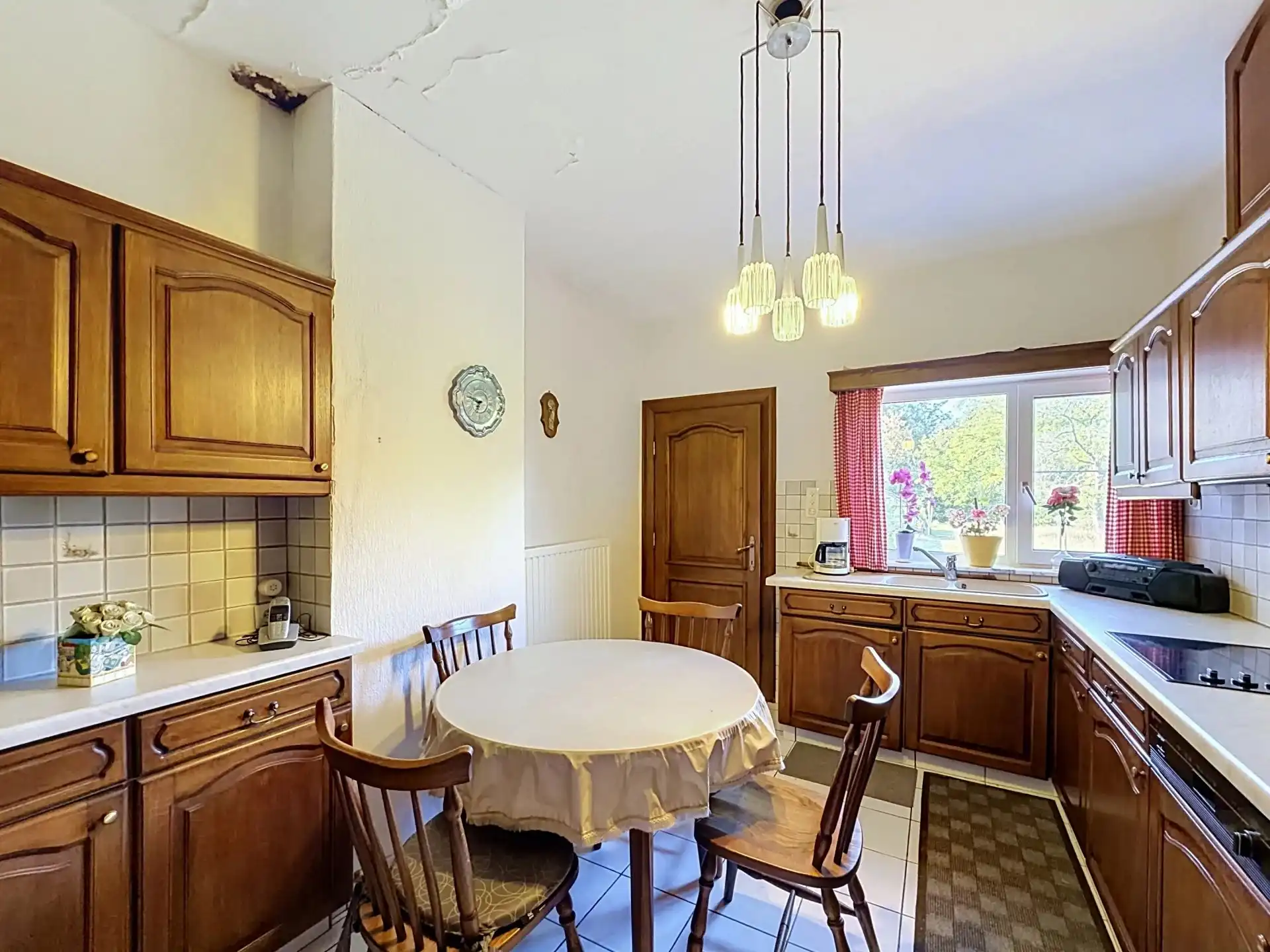 Charmante split-level woning op een ruim en zuidgericht perceel van 1.276 m² foto 11