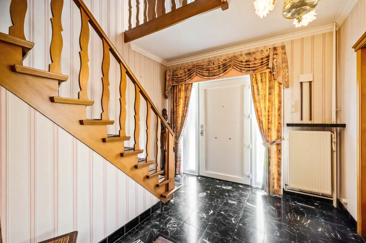 RUIME WONING MET 4 SLK EN GARAGE OP PERCEEL VAN 1.625 m²! foto 9