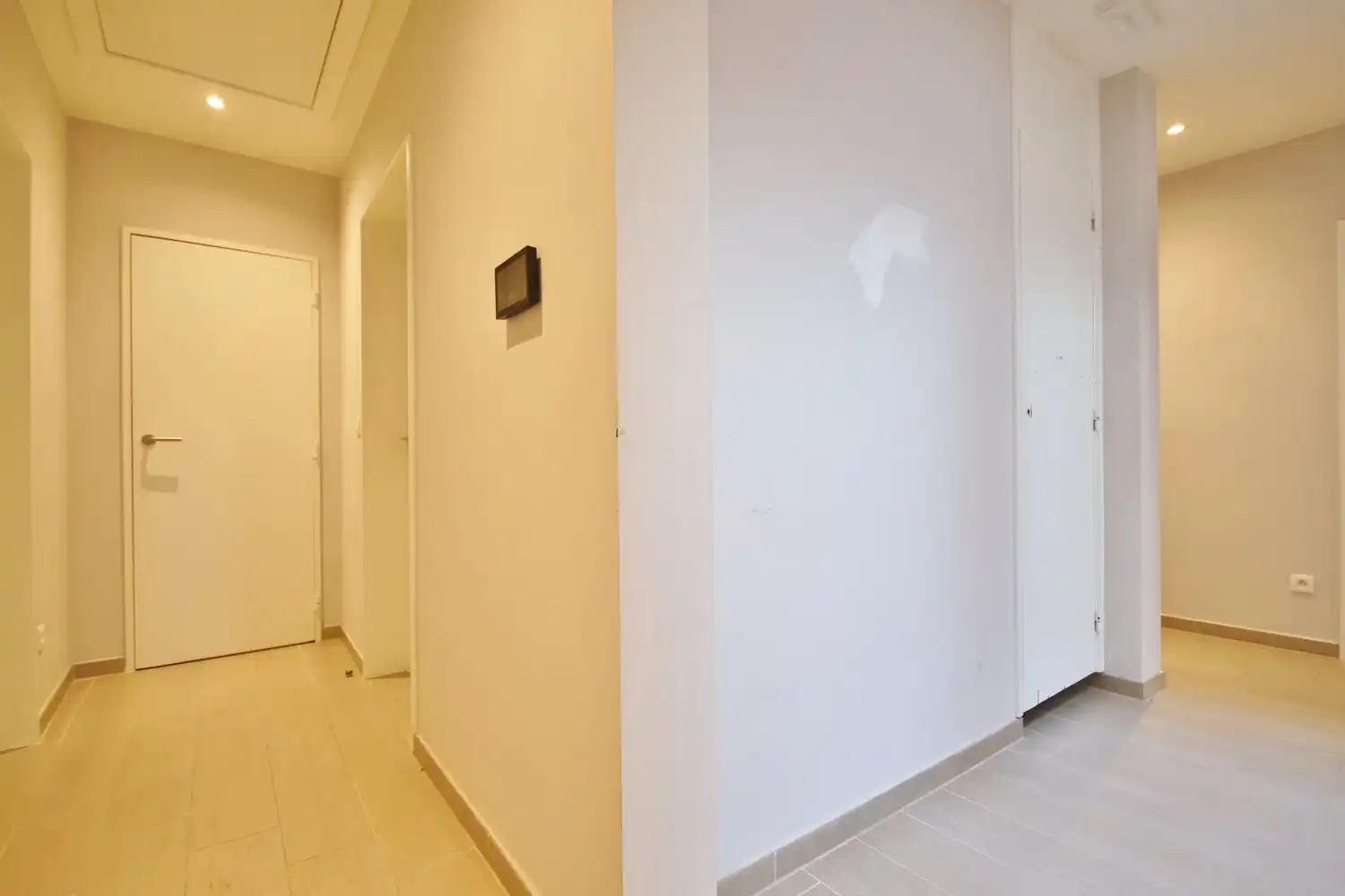 Ruim lichtrijk appartement met 3 slaapkamers en 2 terrassen foto 11