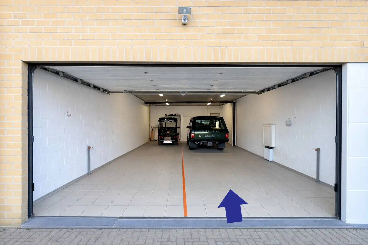 Dubbele autostaanplaats in het centrum van Knokke foto 2