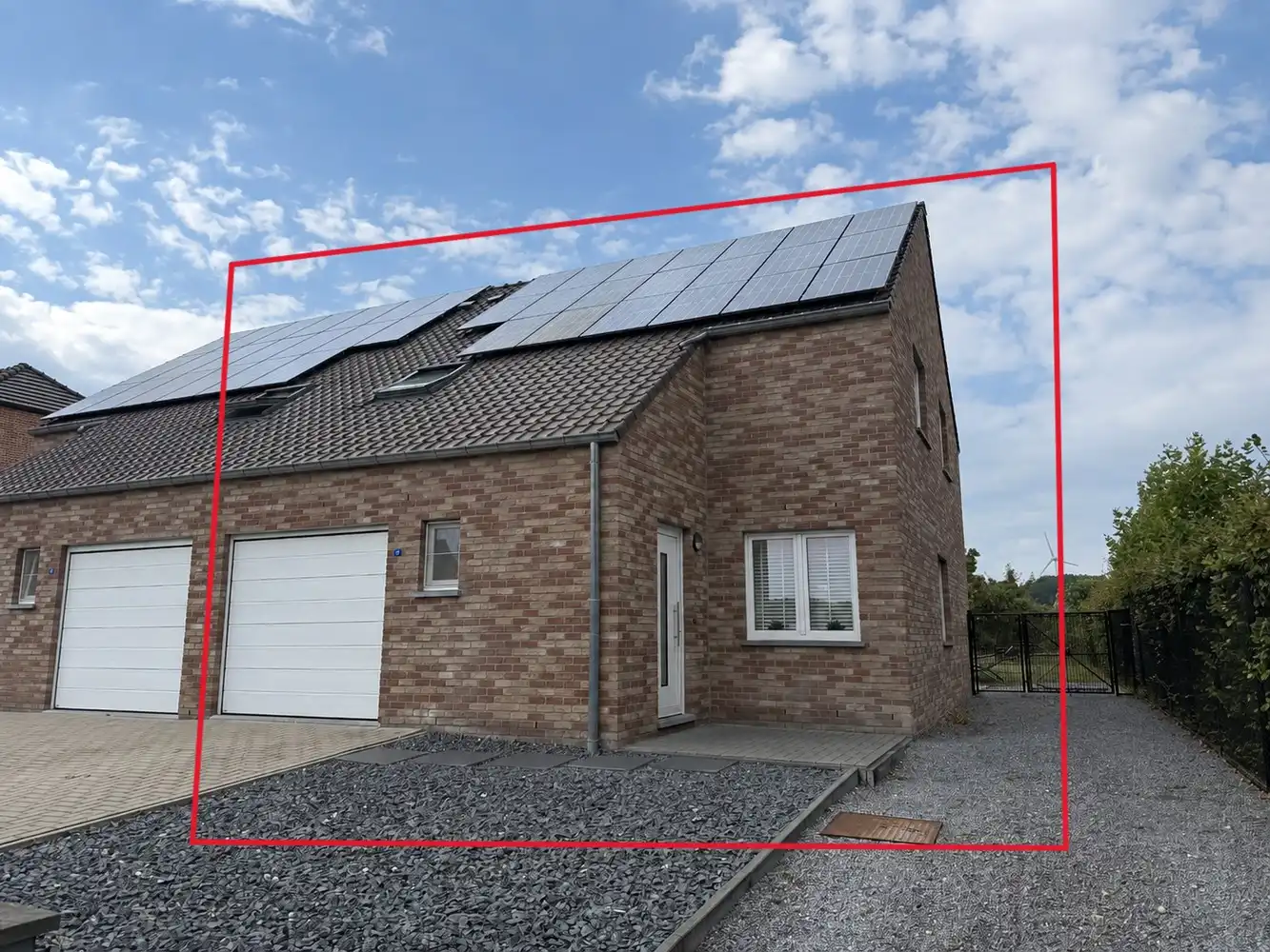Recente, energiezuinige woning met 3 slaapkamers én grote tuin foto {{pictureIndex}}