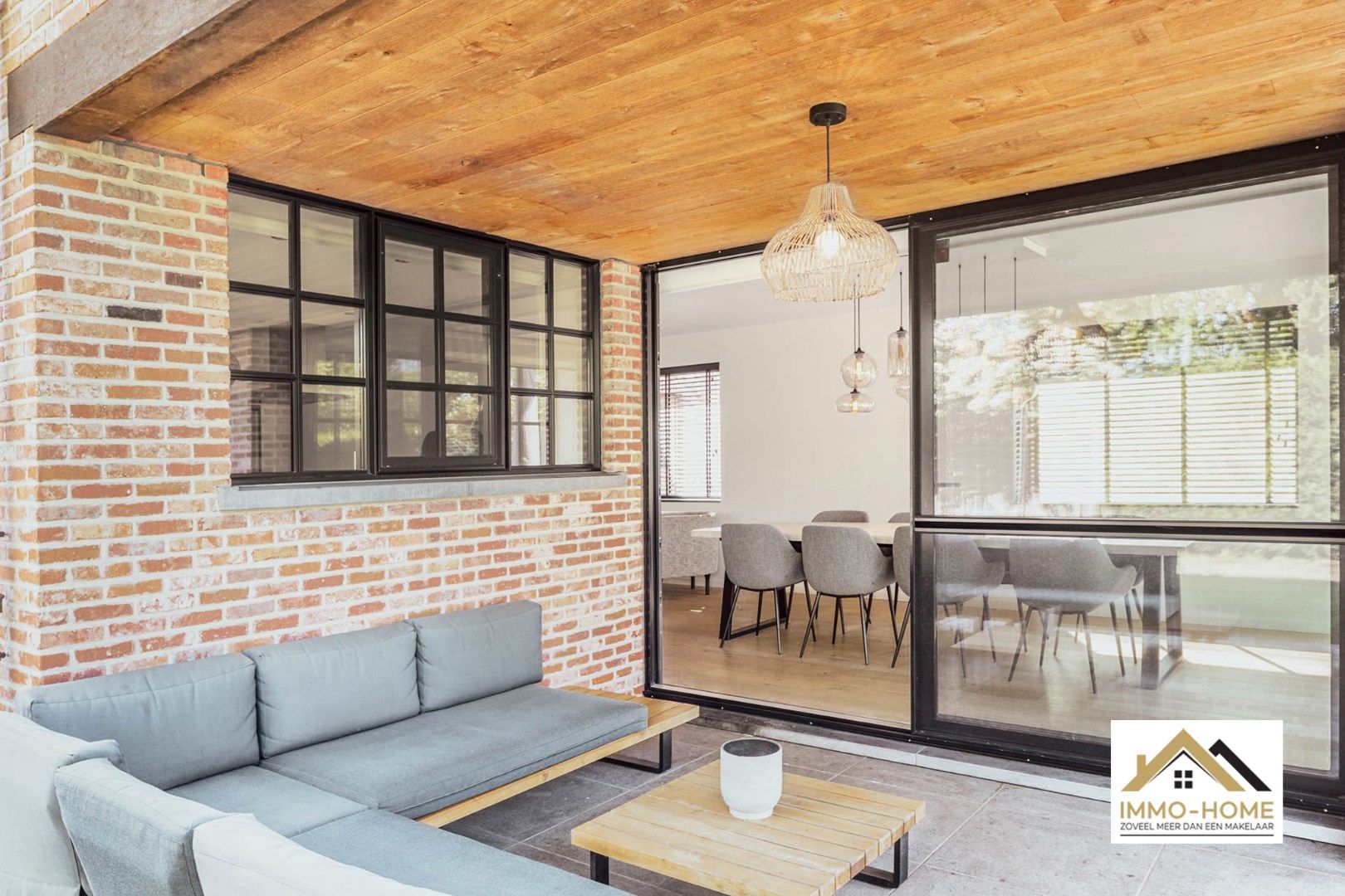Prachtige hoogwaardige woning met zwembad!! foto 13