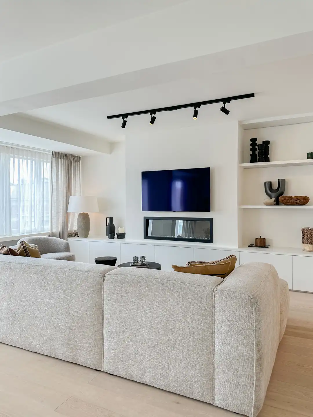 Ruim en lichtrijk 3-slpk. appartement nabij Groentenmarkt foto 10