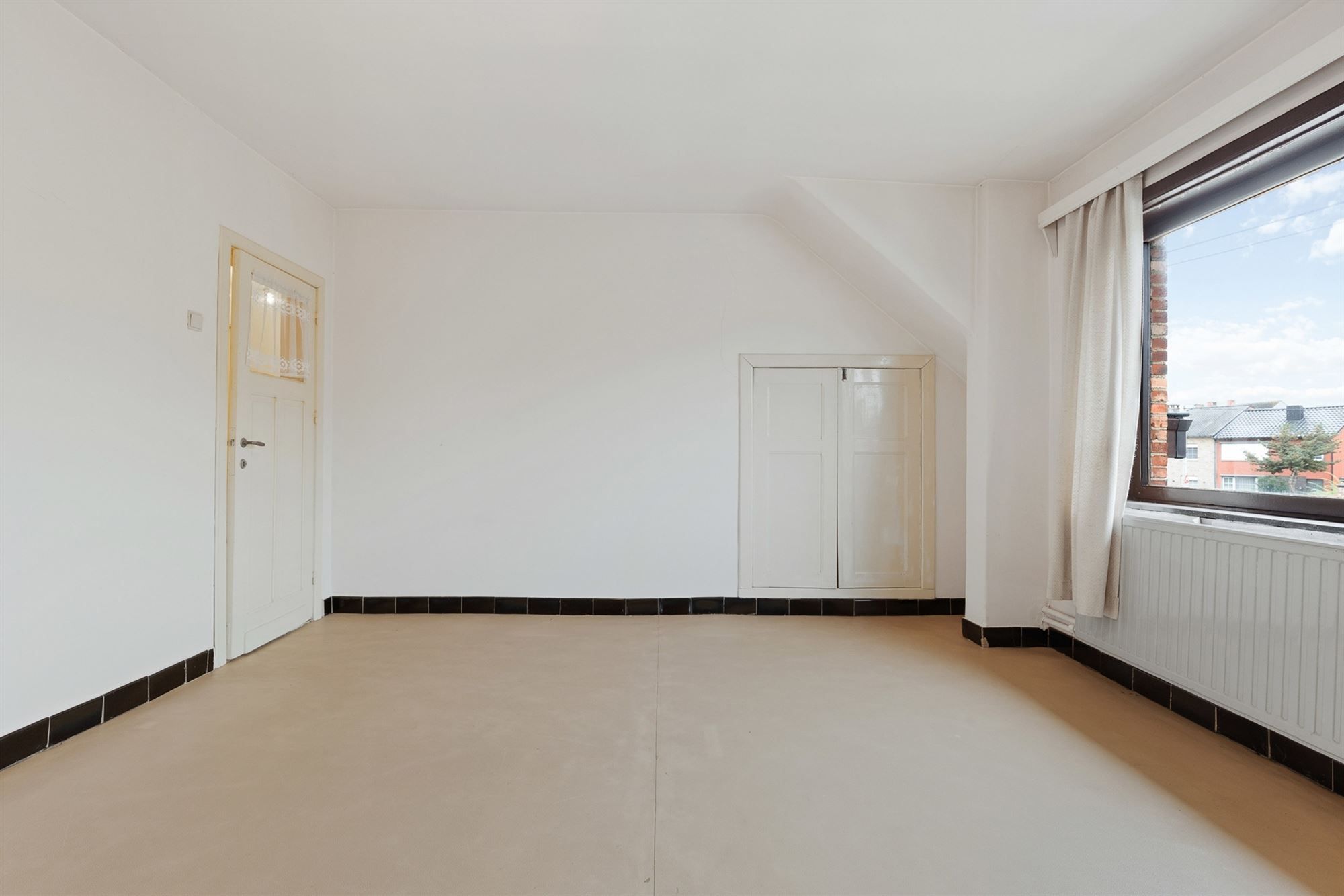 WONING MET VELE MOGELIJKHEDEN OP PERCEEL VAN 5A69CA TE BERINGEN foto 11