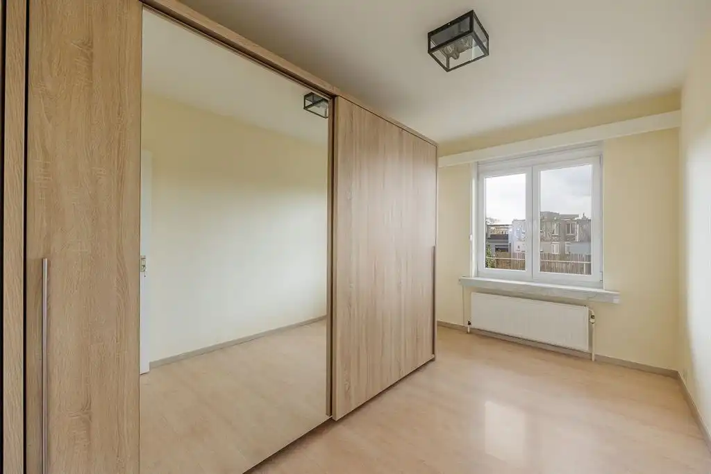 Licht appartement vlakbij Te Boelaerpark foto 10