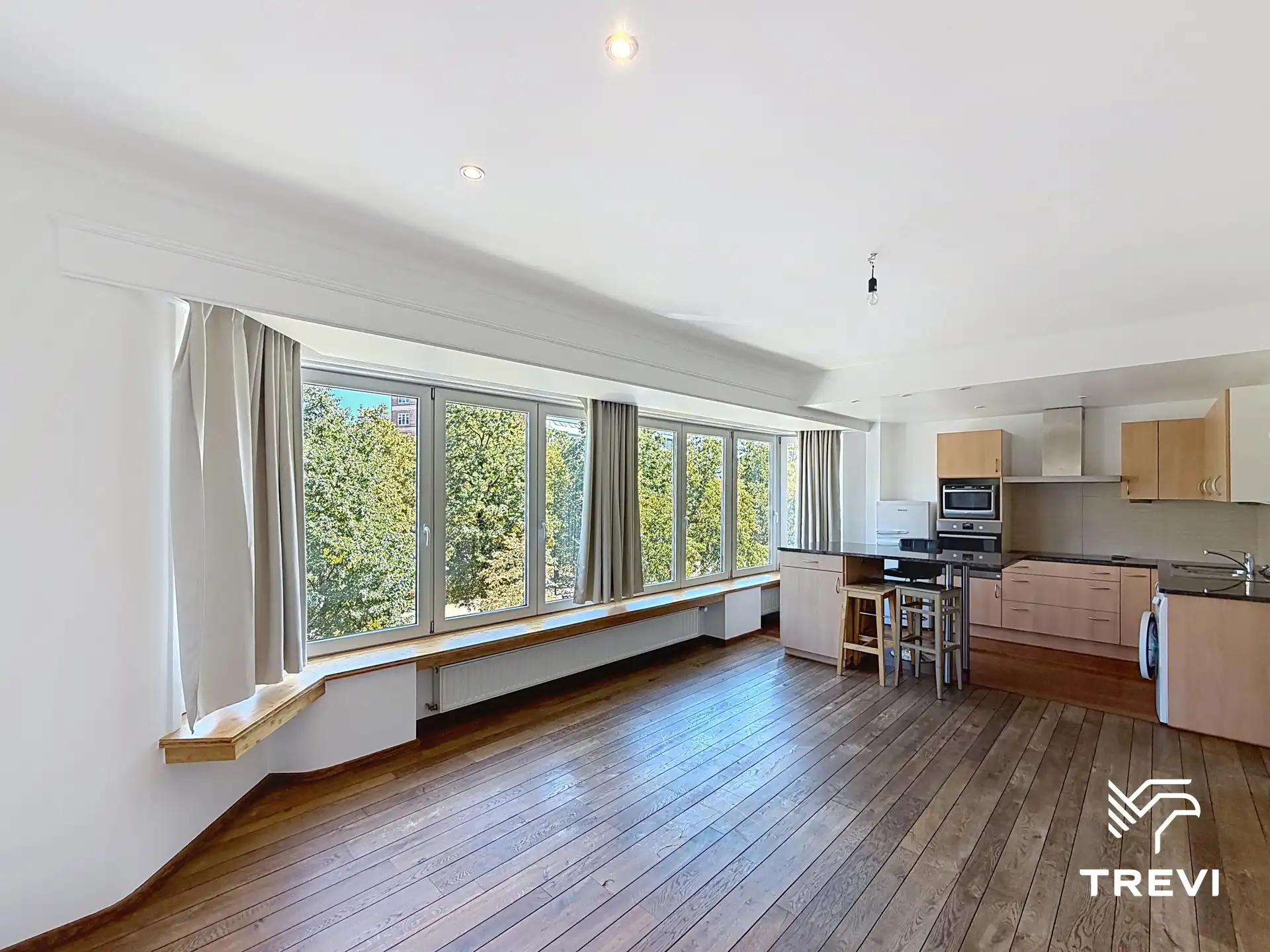 SINT-KATELIJNE – Appartement met 1 slaapkamer + bureau! foto 2
