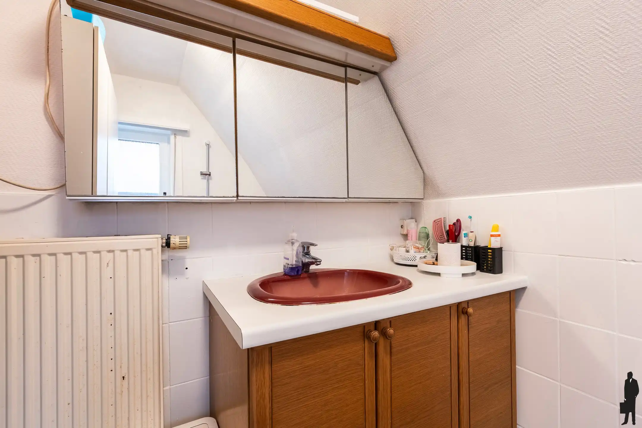 Gezinswoning met tuin, ruime garage en tal van mogelijkheden foto 11