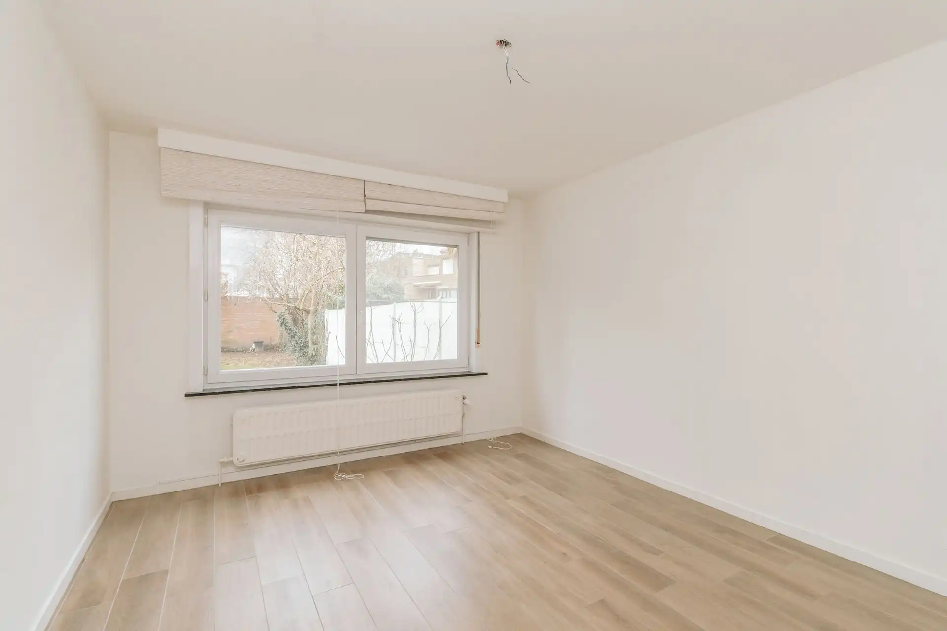 Instapklaar appartement met grote tuin in Berchem foto 9