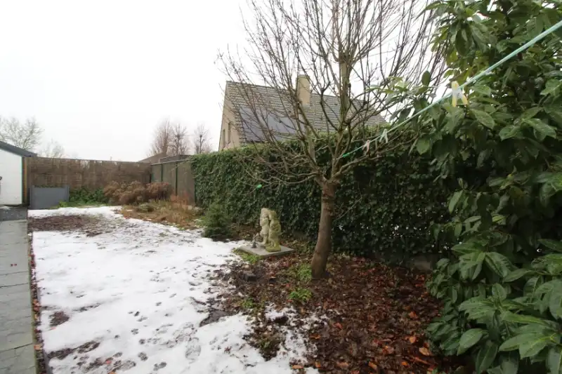 Gerenoveerde woning met drie/vier slaapkamers te Kachtem foto 15