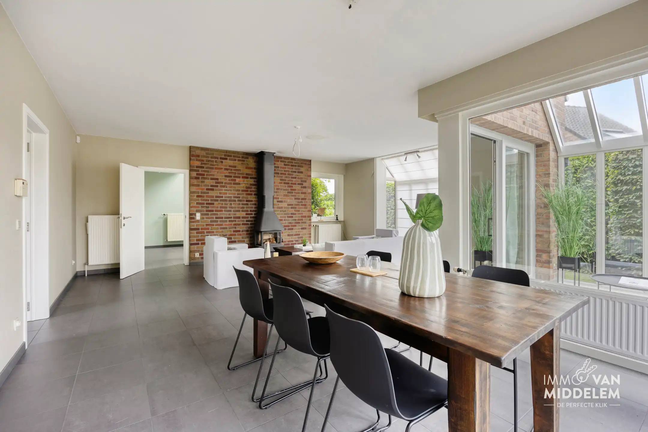 INSTAPKLARE VILLA MET 4 KAMERS EN BUREAU OP +/- 4a82ca foto 5