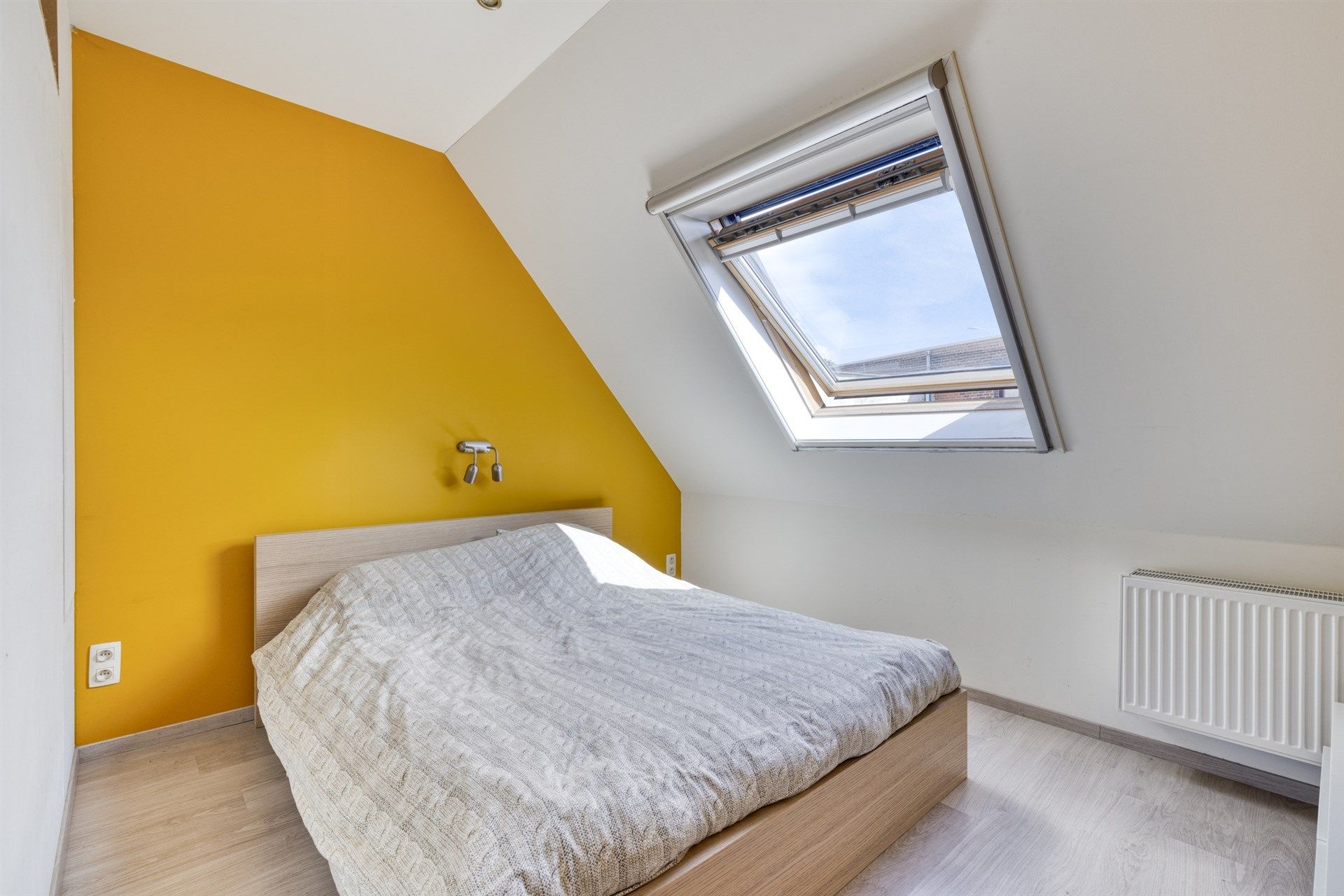 Charmante, energiezuinige woning in hartje Wetteren! foto 11