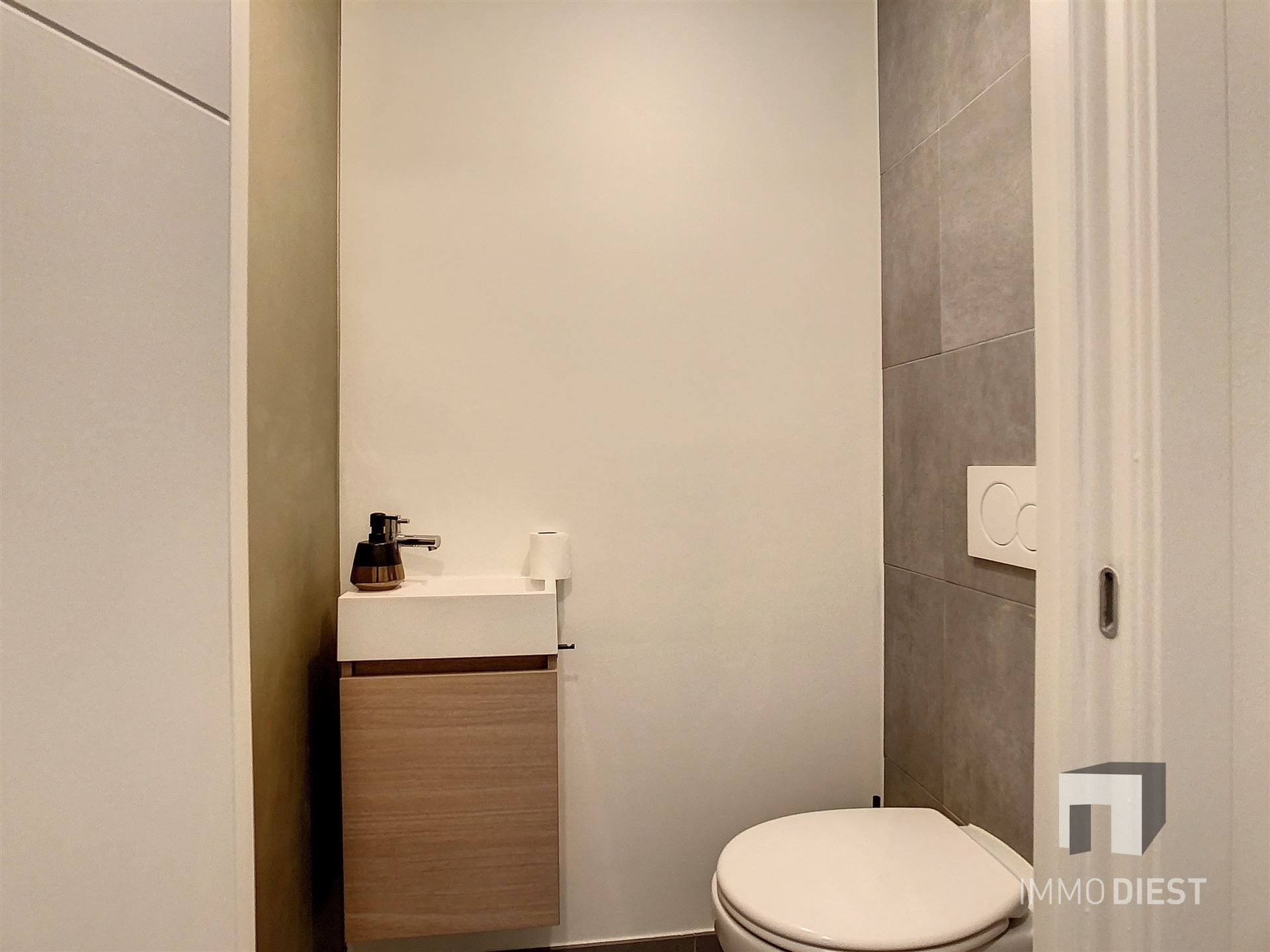 Knus gelijkvloers appartement dichtbij het centrum van Vorst foto 10