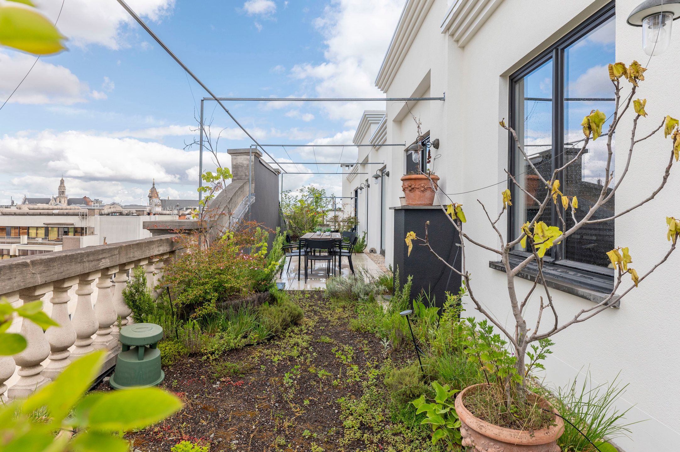 ANTWERPEN CENTRUM - Statige luxe in het hart van de stad foto {{pictureIndex}}