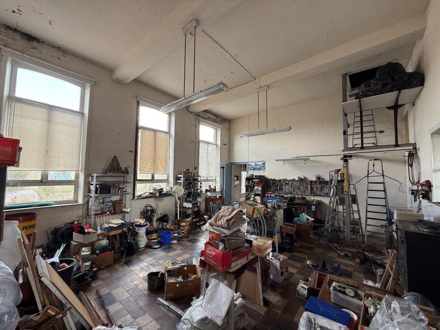 Grote eigendom met atelier. foto 26