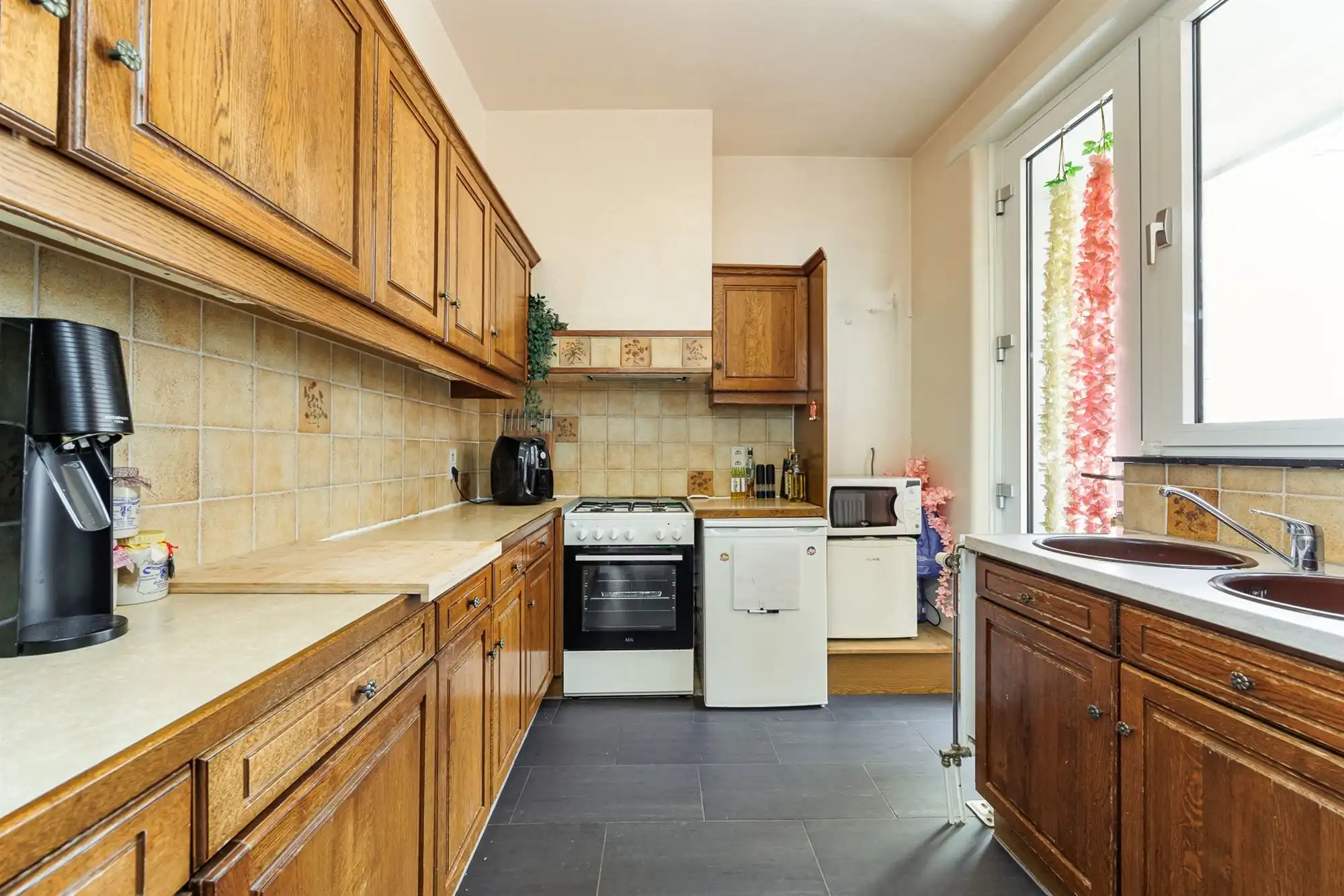 Appartement met terras op gunstige locatie foto 3