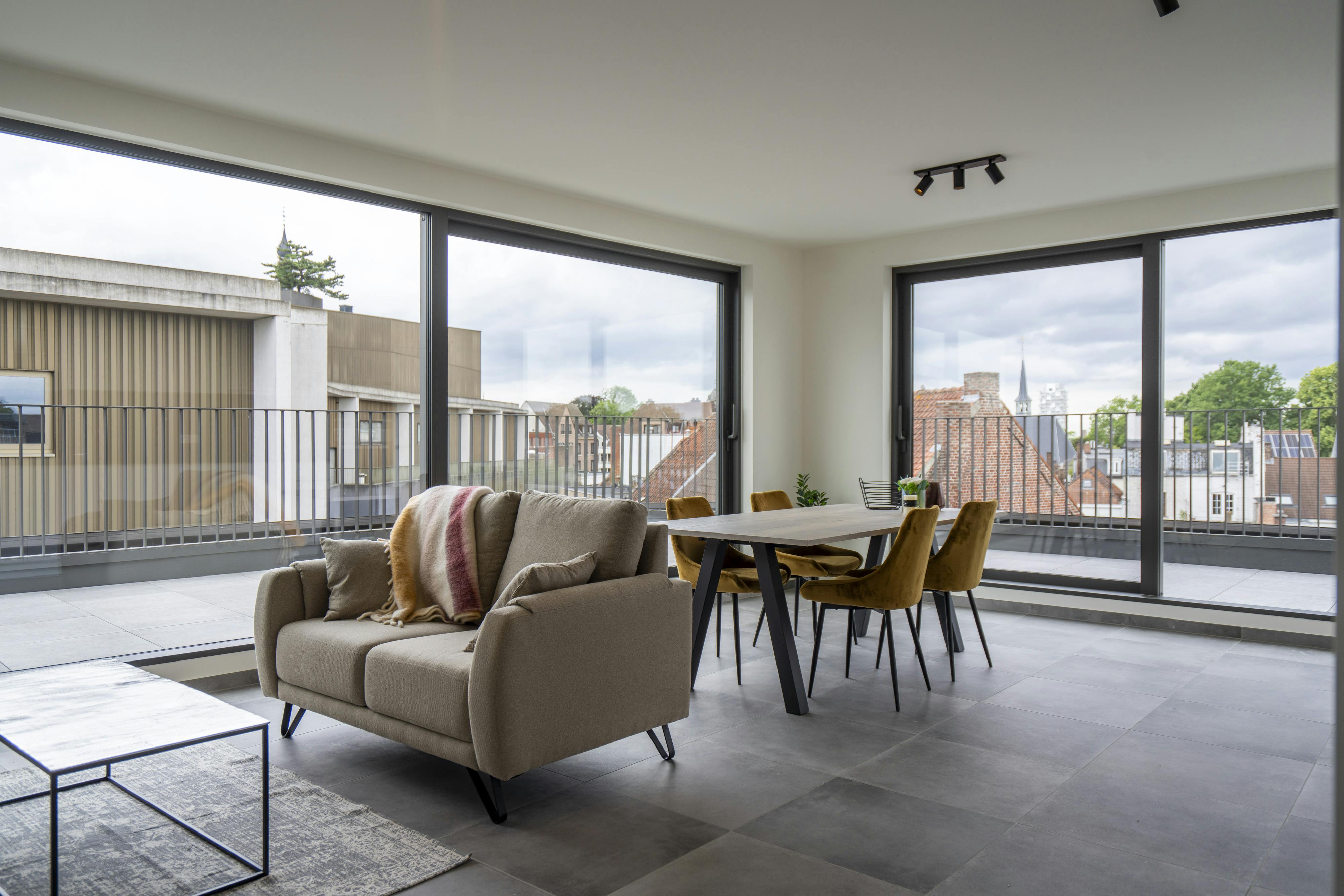 Instapklaar dakappartement / penthouse te koop in het centrum foto 26