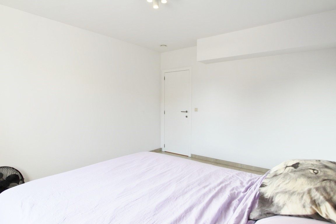 Gelijkvloers appartement op topligging in Heers! foto 8