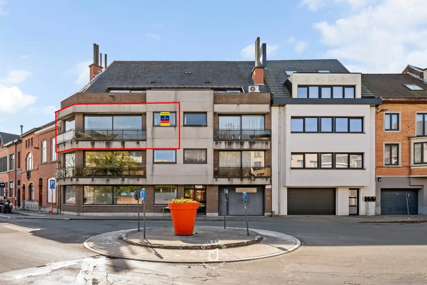 ** IN OPTIE NA EERSTE DELESTRE IMMO KIJKDAG ** Instapklaar appartement met terras nabij het Stadspark van Aalst foto 2