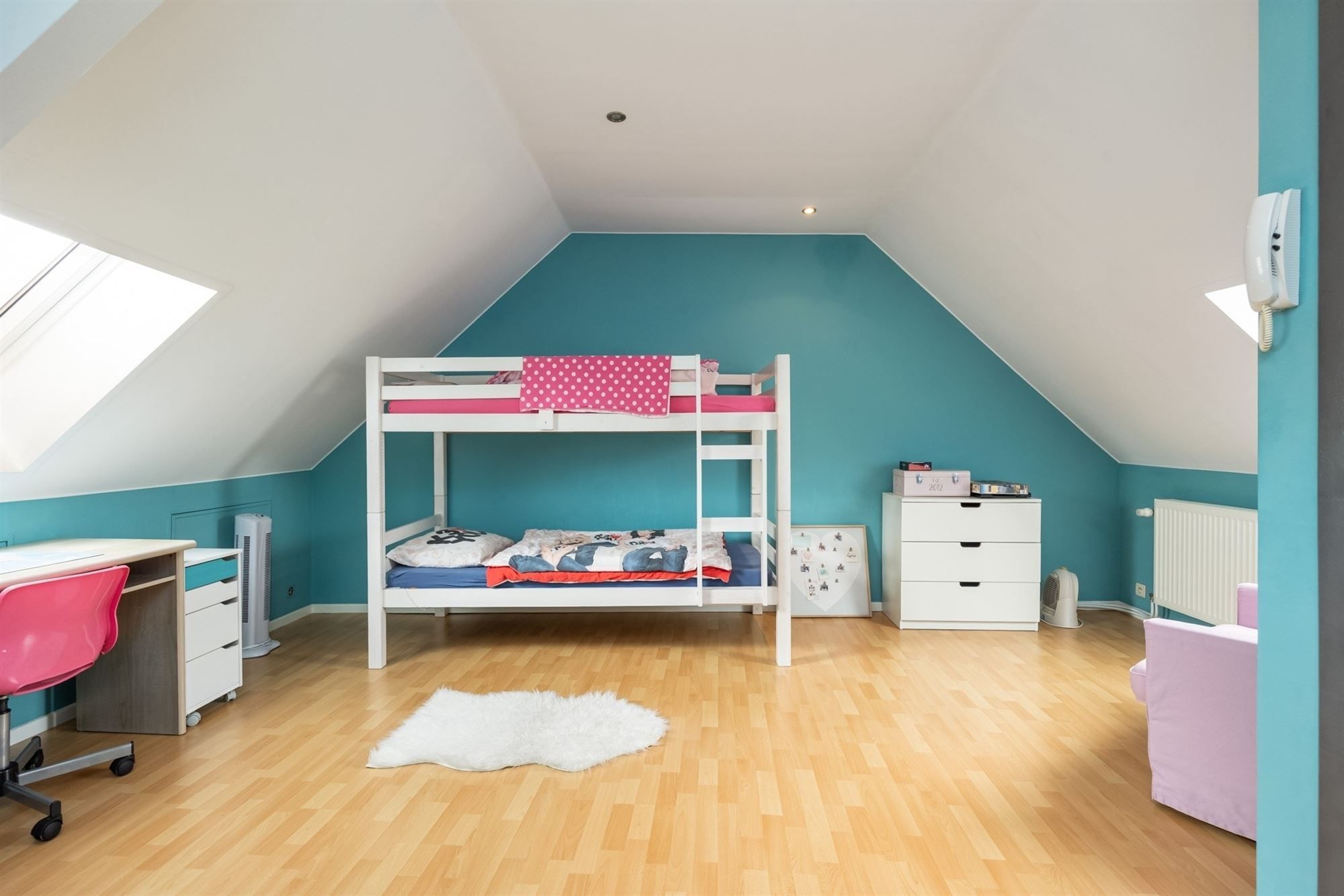 Volledig instapklaar huis met twee slaapkamers foto 15