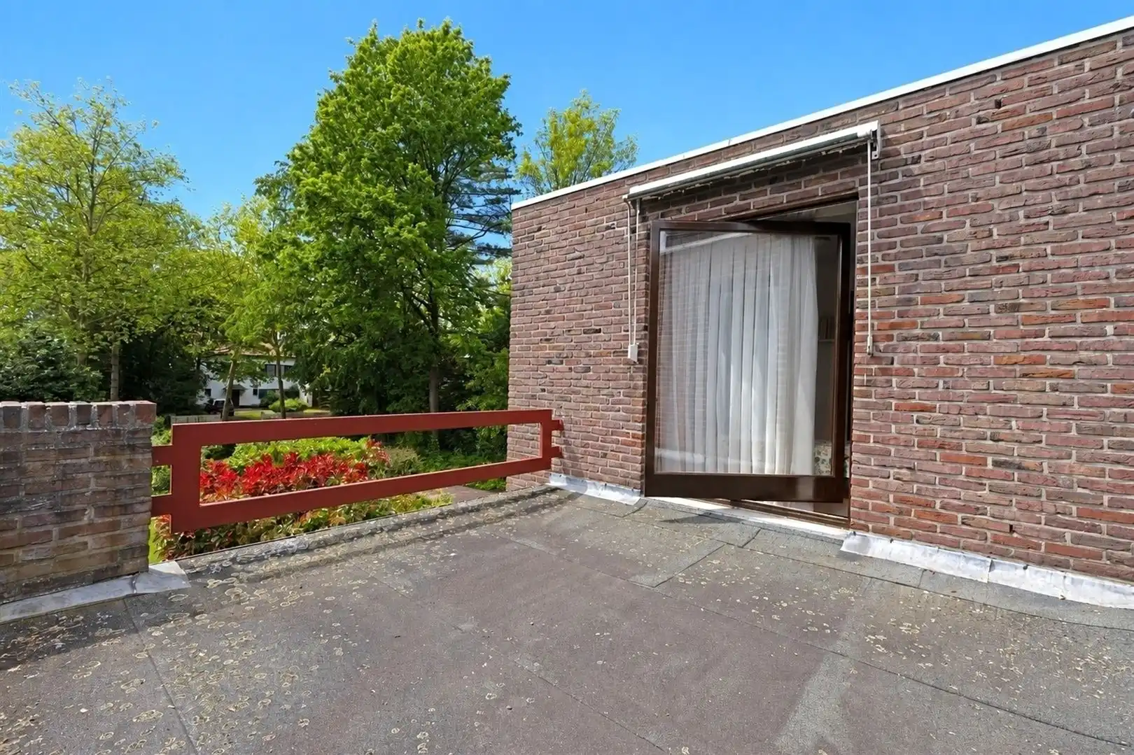 Te renoveren villa in de Mombeekdreef foto 21